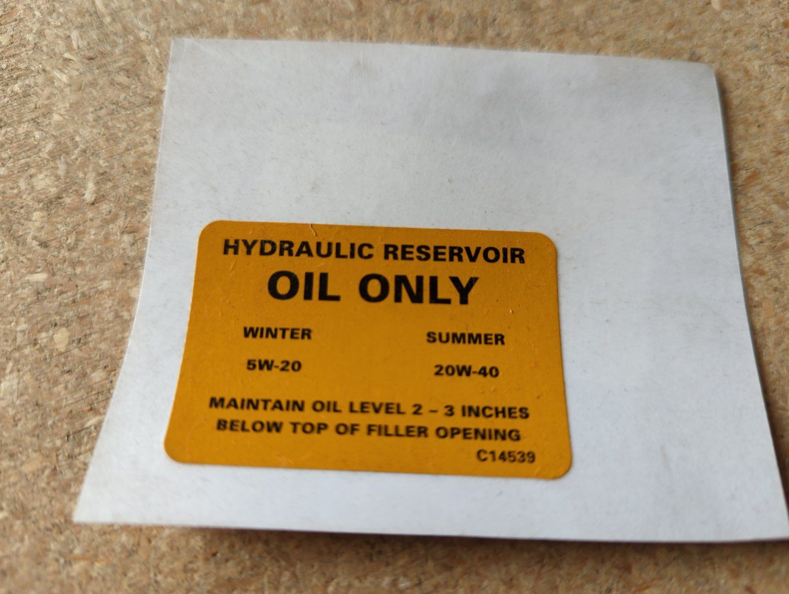 C14539 DECAL - HYD. OIL RESERVOIR - Ingersoll/Case Tractor Part