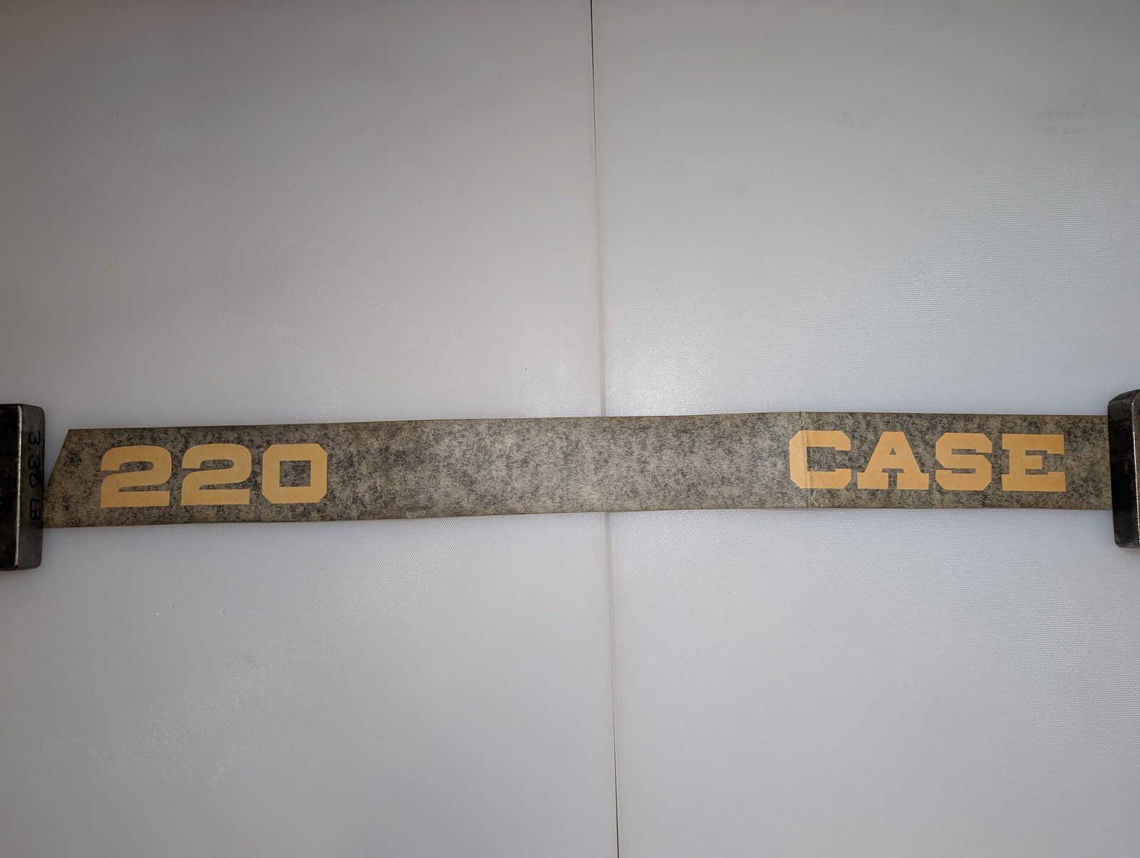 C14549 DECAL HOOD 220 RH - Ingersoll/Case Tractor Part