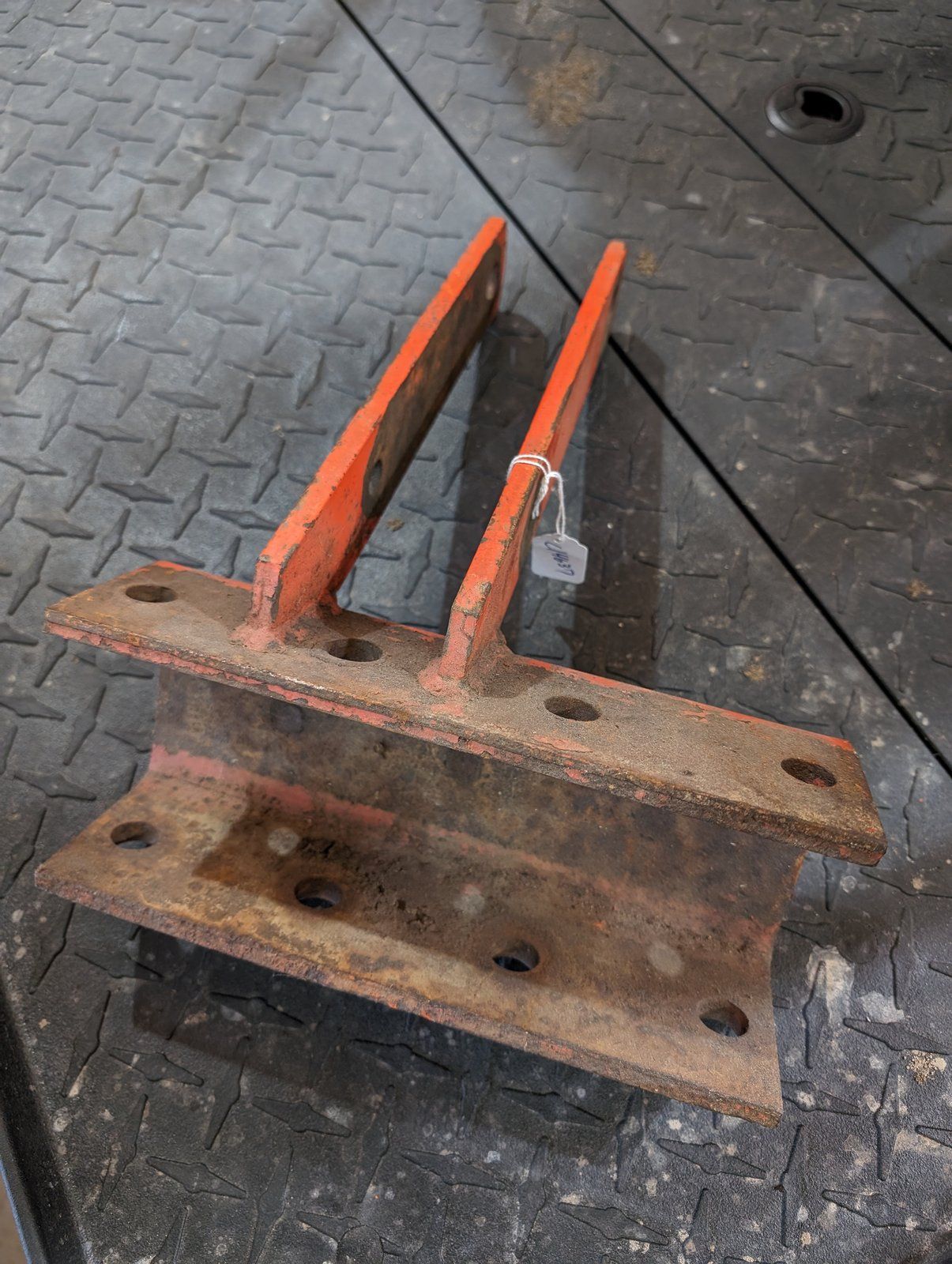 C14637 USED TILLER HITCH J70 H70 F70 - Ingersoll/Case Tractor Part