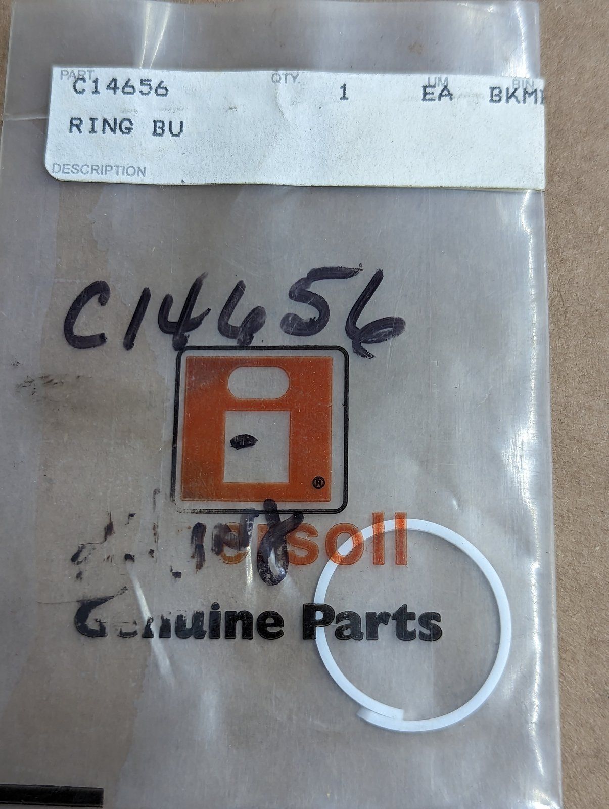 C14656 RING BU - Ingersoll/Case Tractor Part