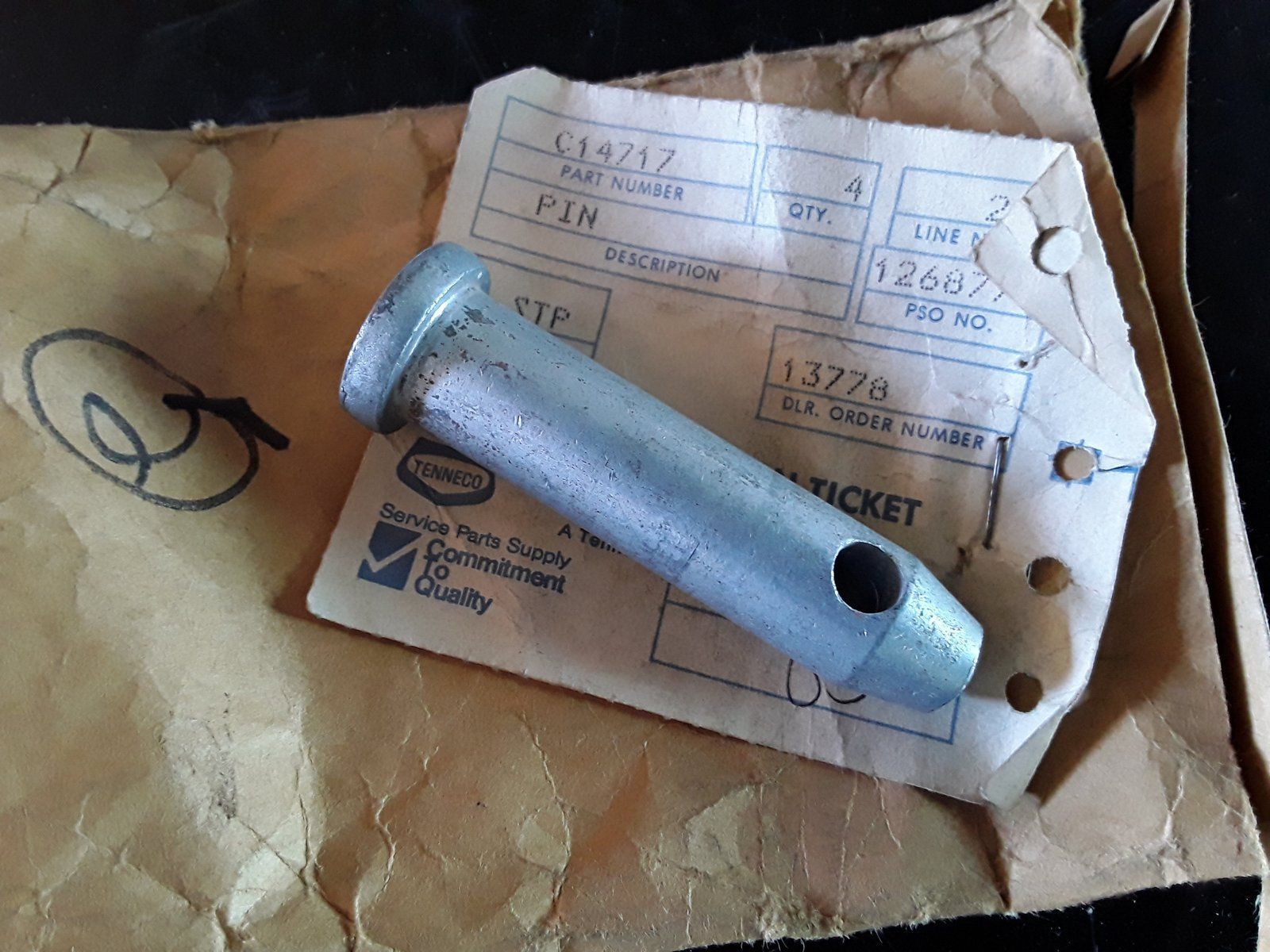 C14717 PIN - CLEVIS 5/8 X 2.5 ZP - Ingersoll/Case Tractor Part