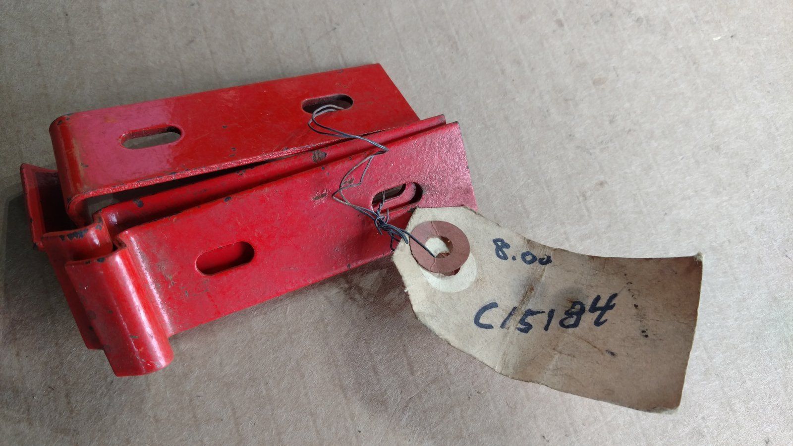 C15184 PLATE - LATCH STRIKER - Ingersoll/Case Tractor Part