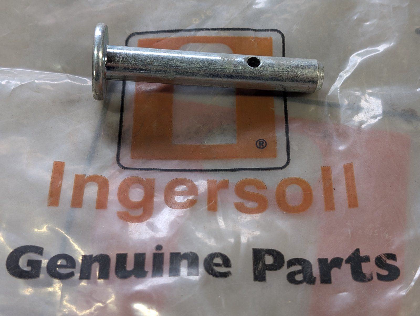 C15278 PIN LATCH - Ingersoll/Case Tractor Part