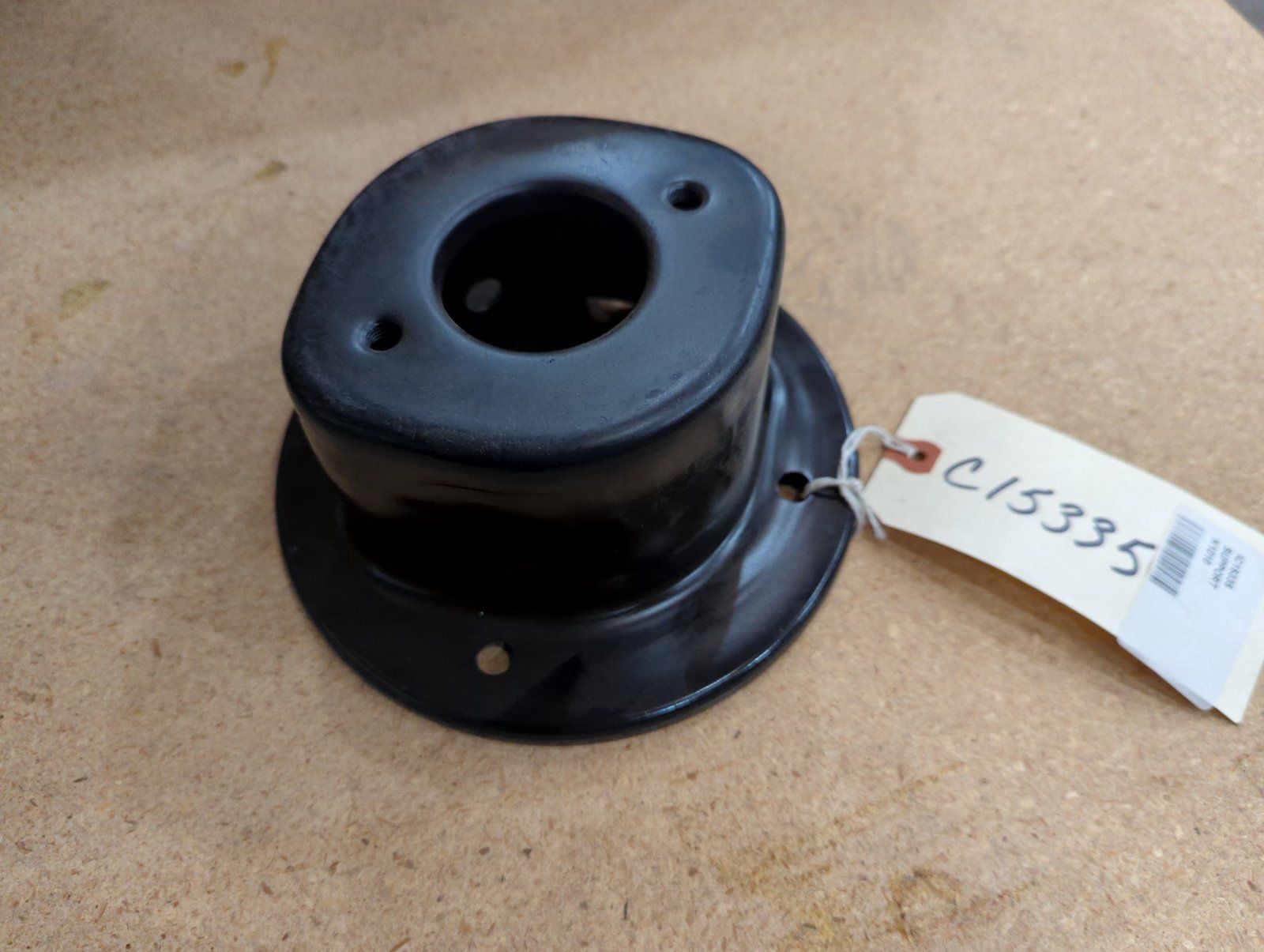 C15335 HYD PUMP SUPPORT - KOHLER - Ingersoll/Case Tractor Part