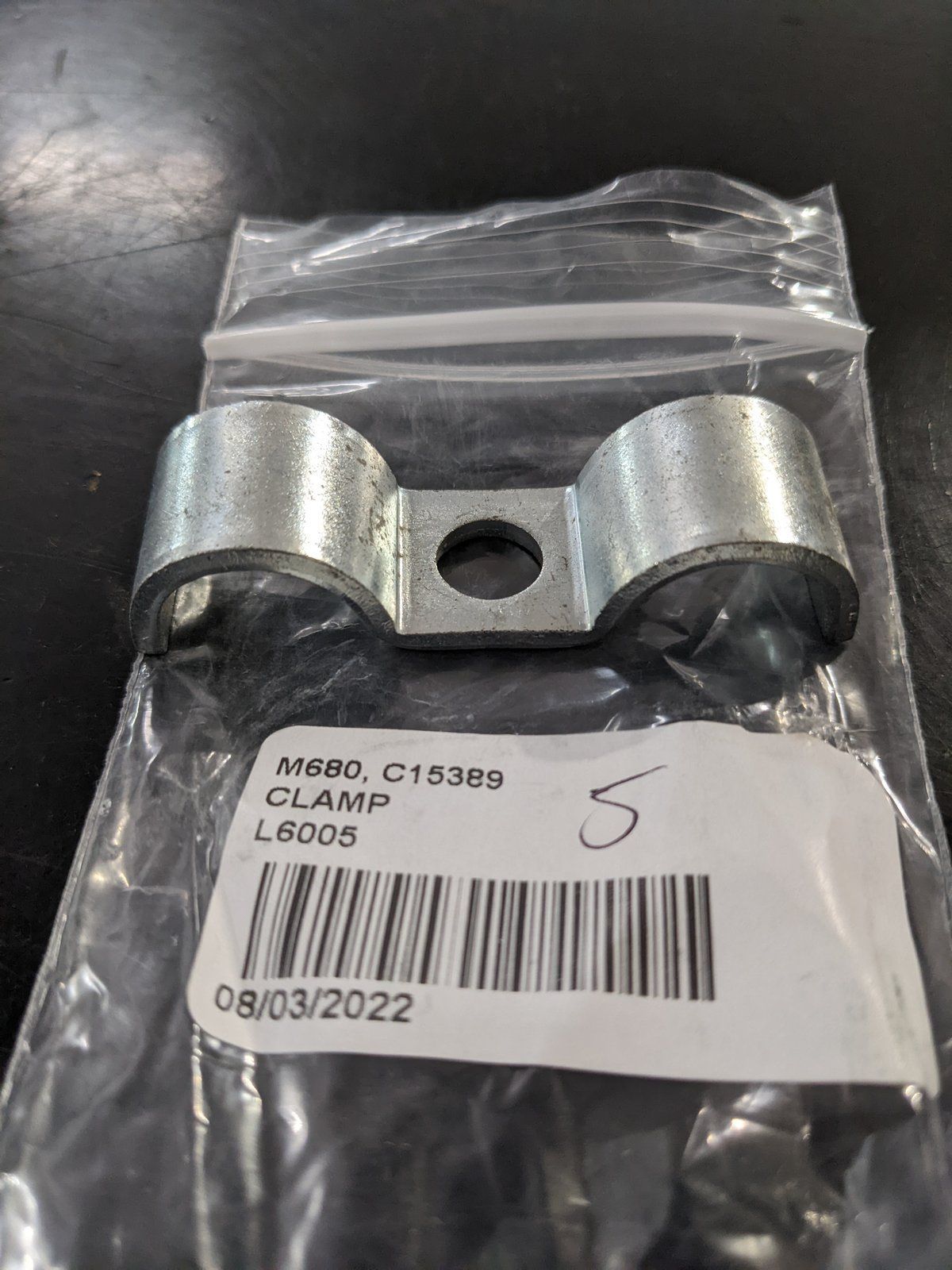 C15389 CLAMP - DOUBLE TUBING - Ingersoll/Case Tractor Part
