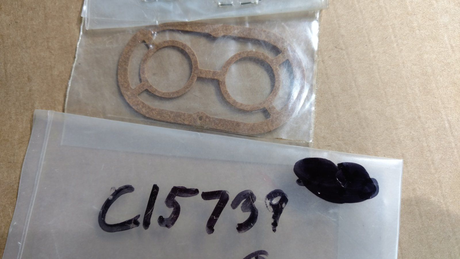 C15739 GASKET - HYD PUMP - Ingersoll/Case Tractor Part