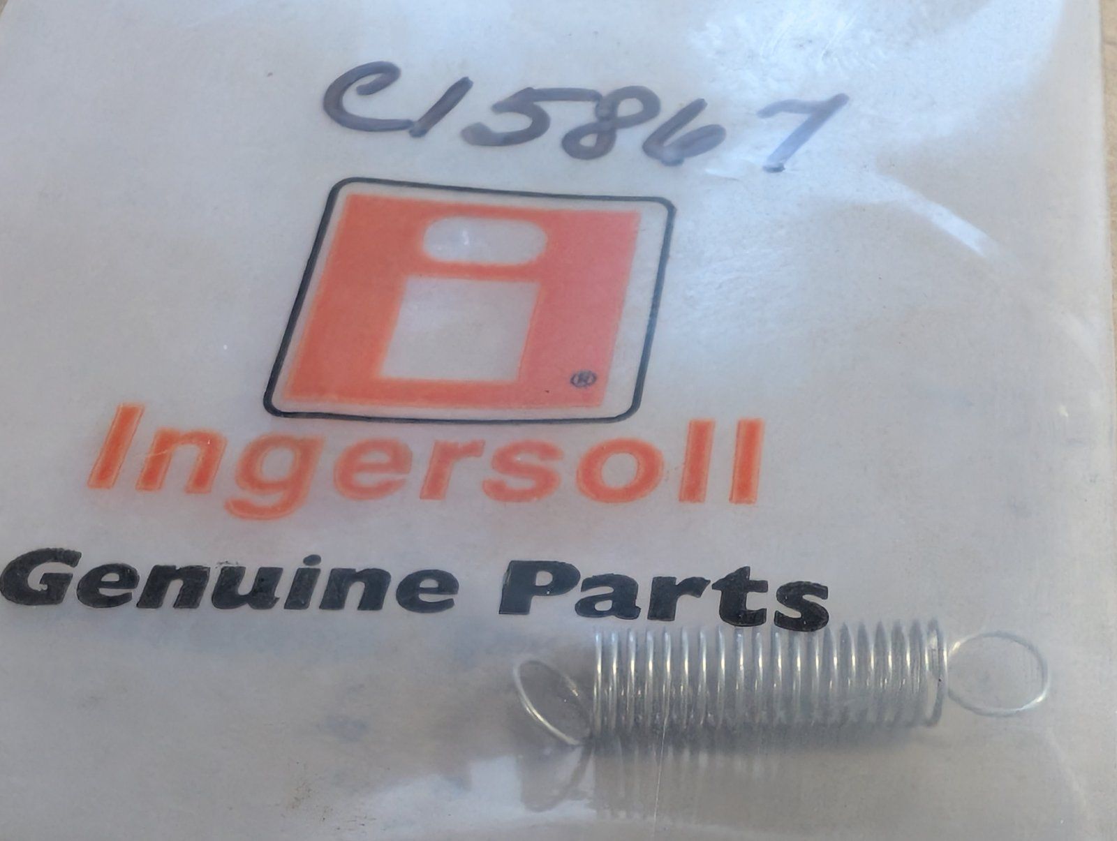 C15867 TECUMSEH 31361 SPRING - Ingersoll/Case Tractor Part