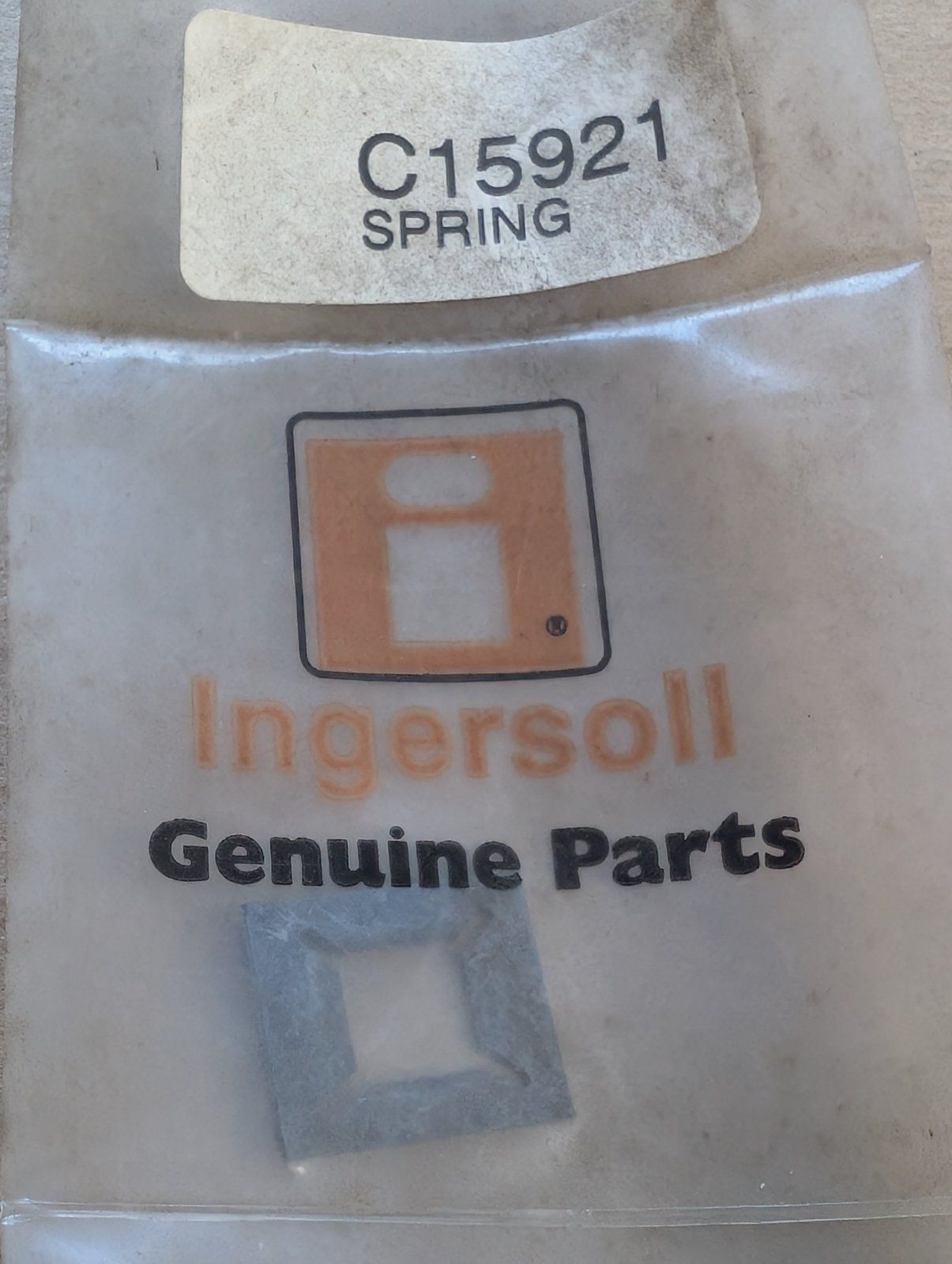 C15921 CLIP - COIL FASTENING TECUMSEH 30839 610969 - Ingersoll/Case Tractor Part