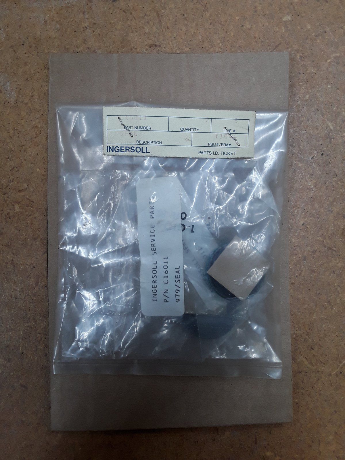 C16011 ( replaces G10450 ) 979/SEAL (S) 788009 - Ingersoll/Case Tractor Part