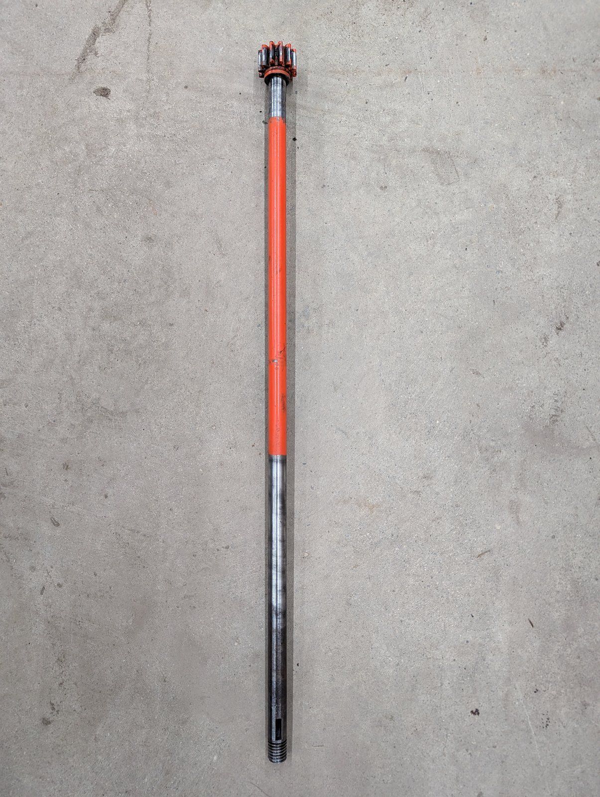 C16200 USED STEERING SHAFT (KEYED) - Ingersoll/Case Tractor Part