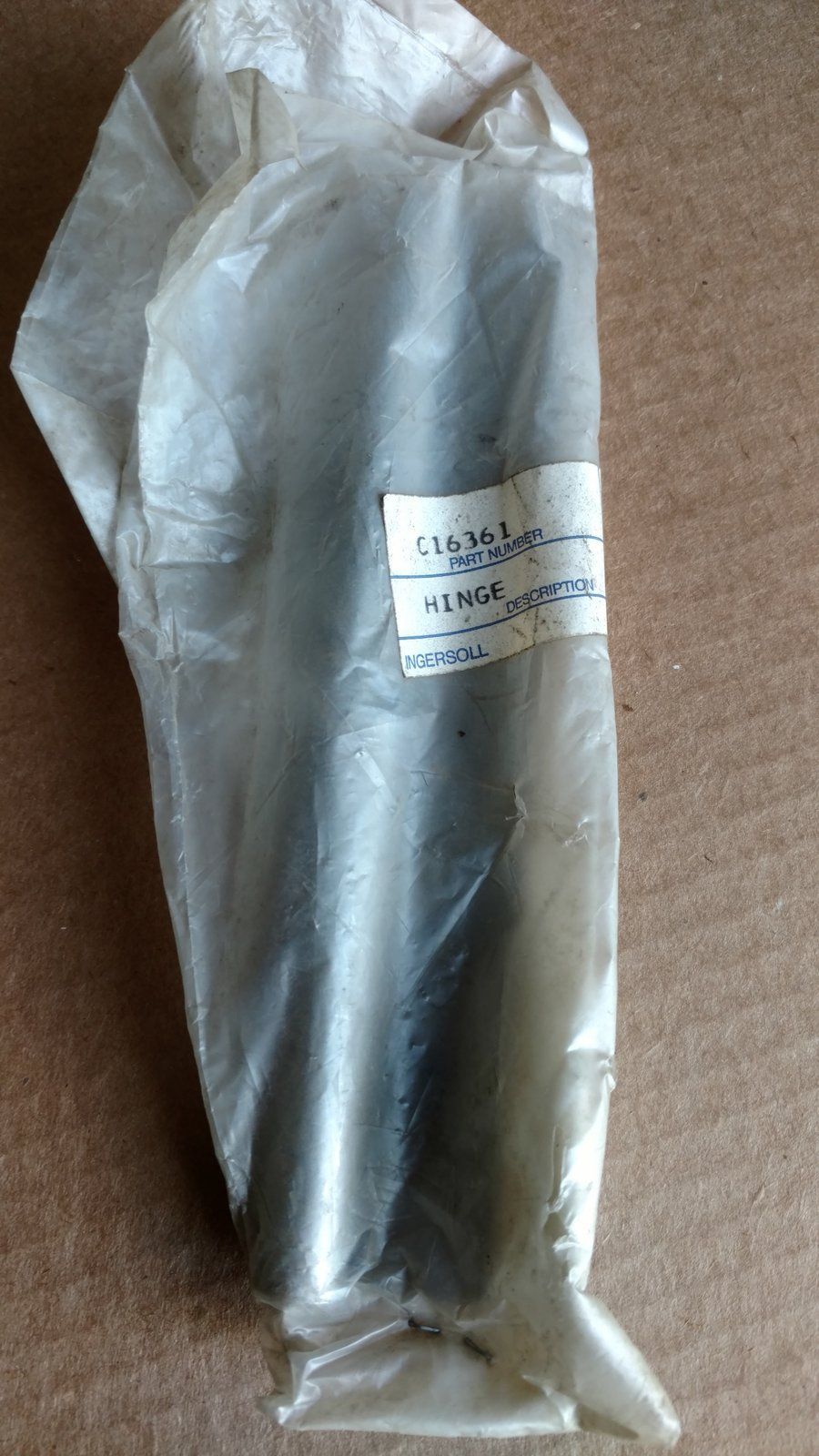 C16361 HINGE HOOD - Ingersoll/Case Tractor Part