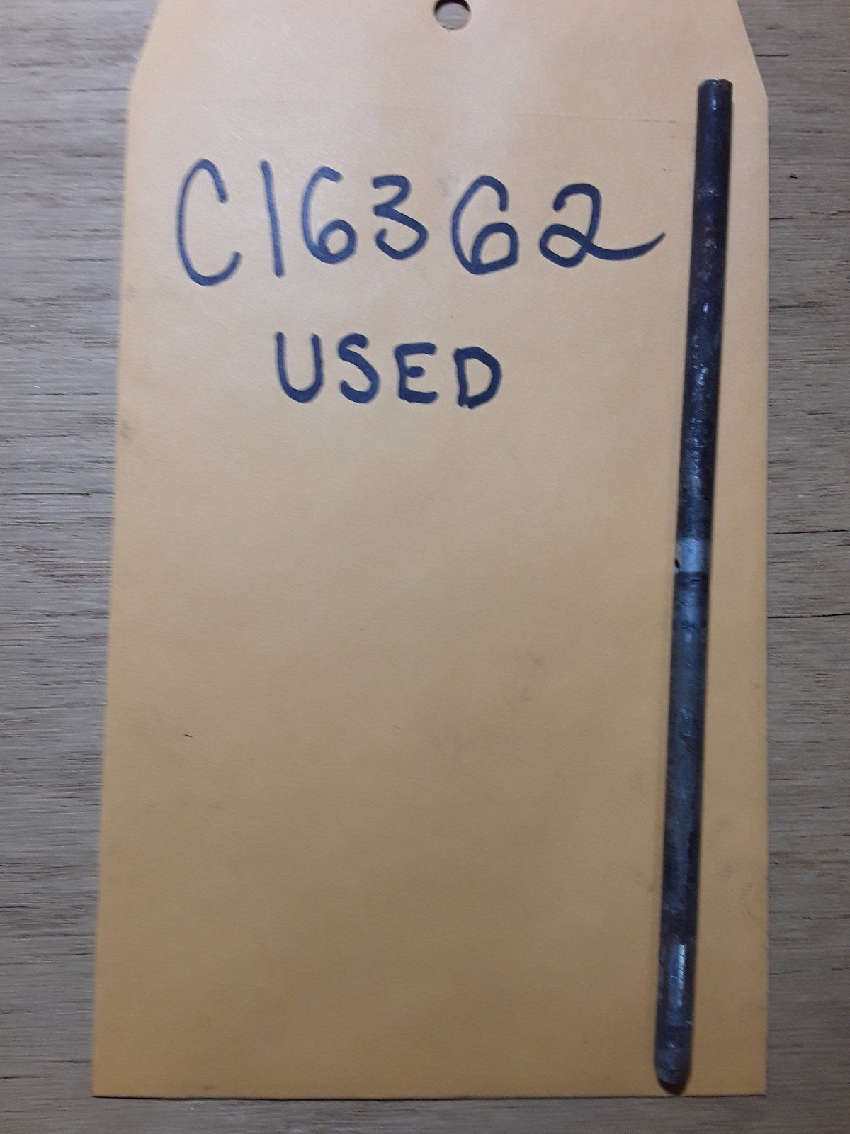 C16362 USED ROD - HINGE ZP (Hood) - Ingersoll/Case Tractor Part
