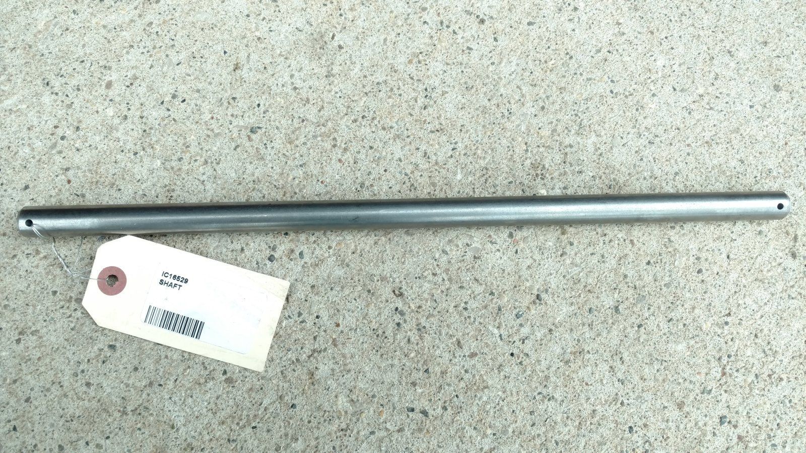 C16529 SHAFT-FRONT PIVOT .6 UB44 UB54 - Ingersoll/Case Tractor Part