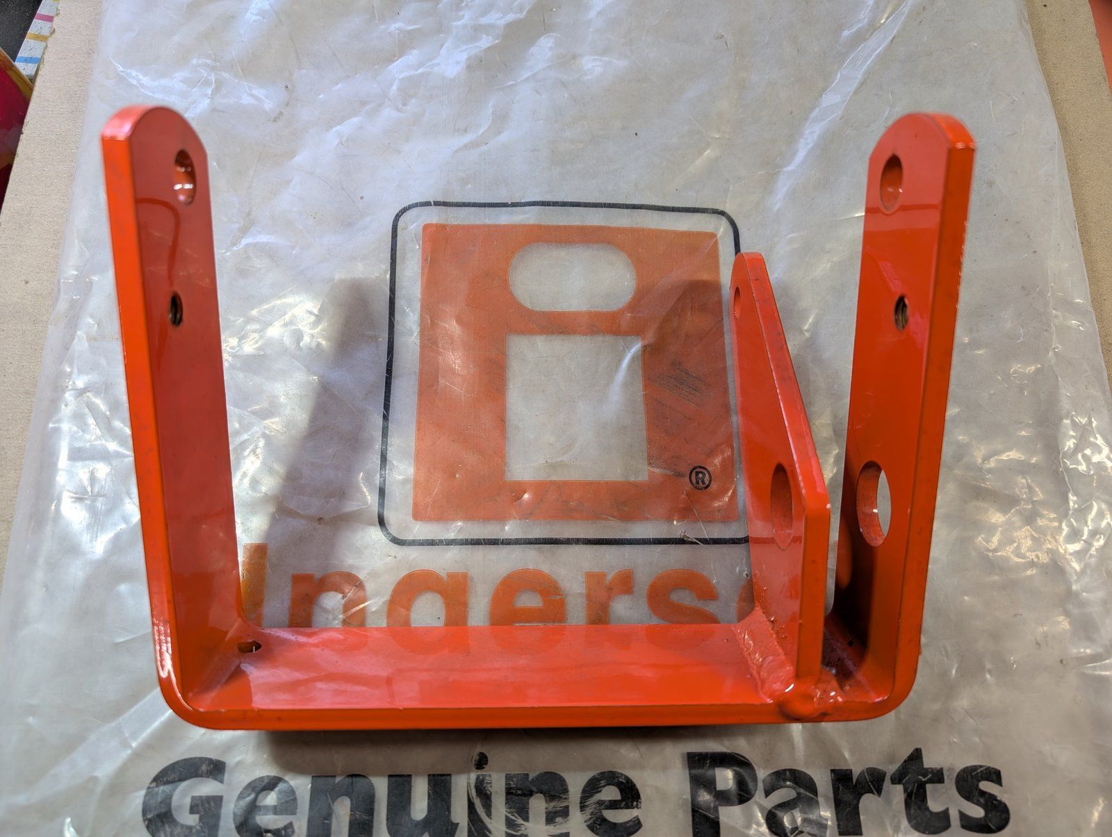 C16569 IDLER ARM BRACKET J-N 40 44 45 46 - Ingersoll/Case Tractor Part