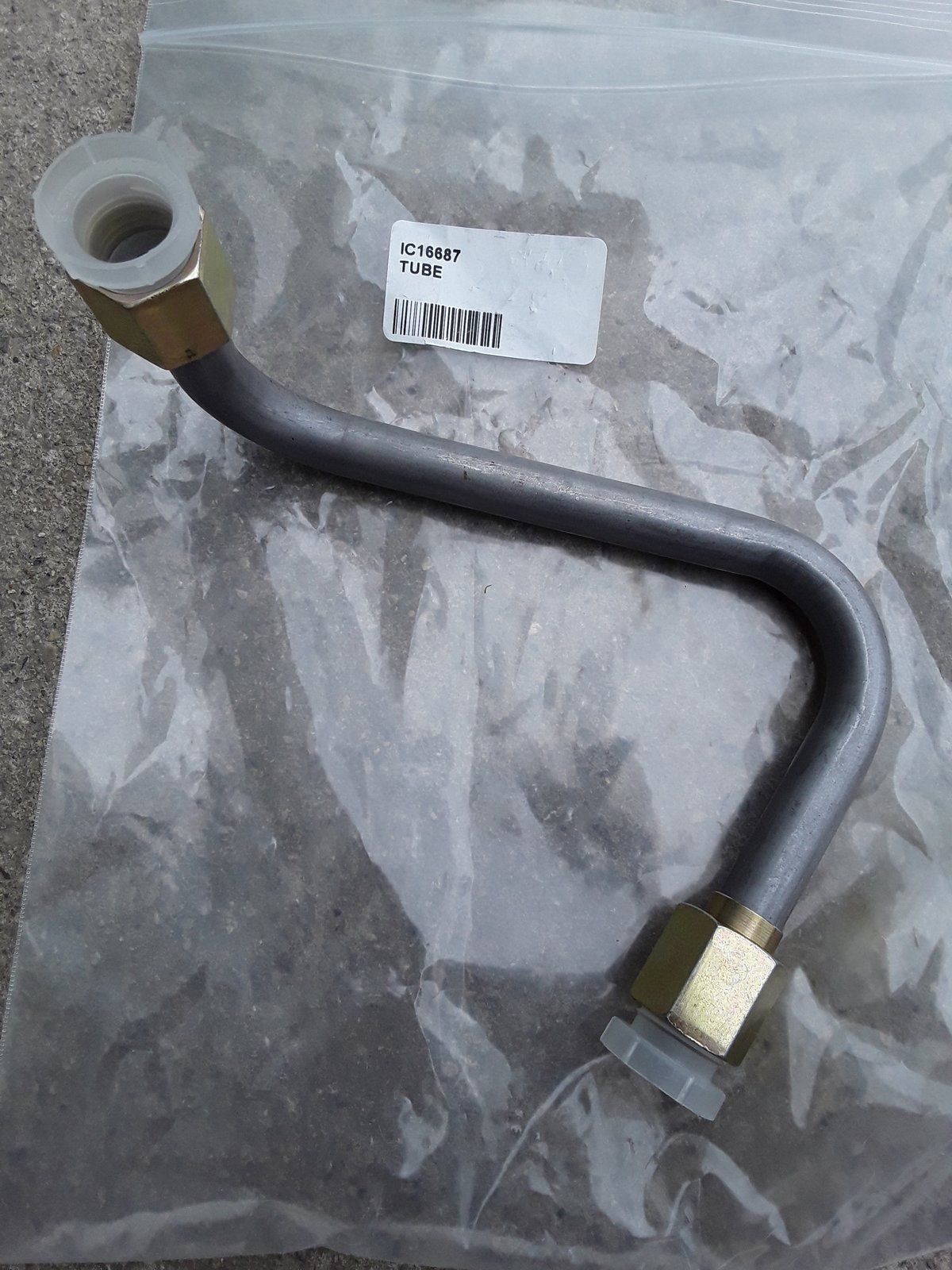 C16687 TUBE-VALVE TO LOWER MOTOR - Ingersoll/Case Tractor Part