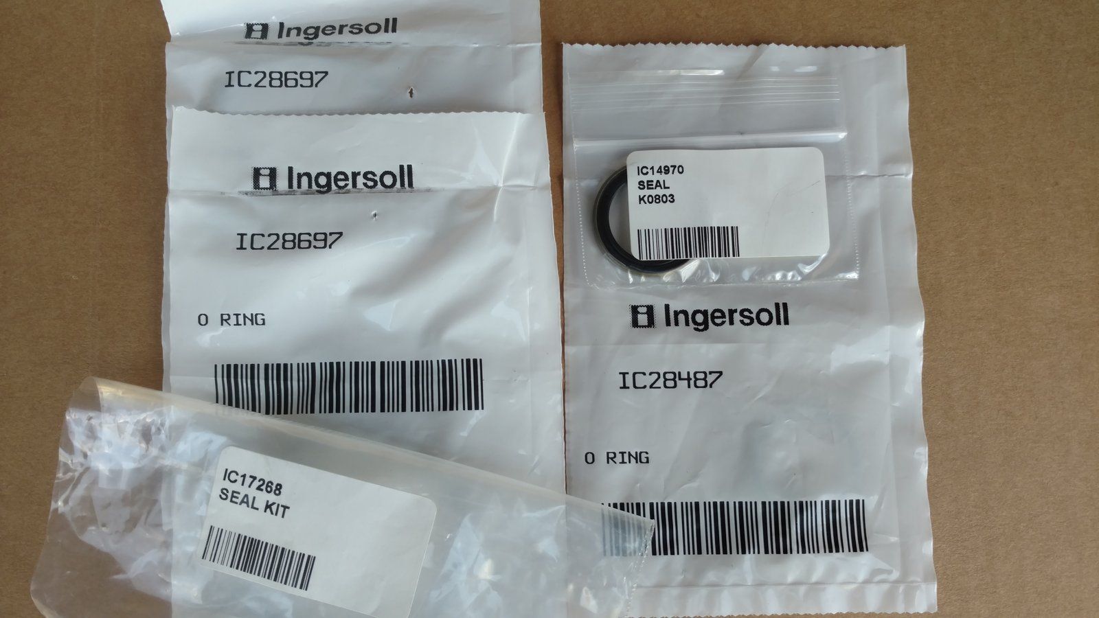 C17268 KIT -SEAL - HYD LIFT CYLINDER - Ingersoll/Case Tractor Part