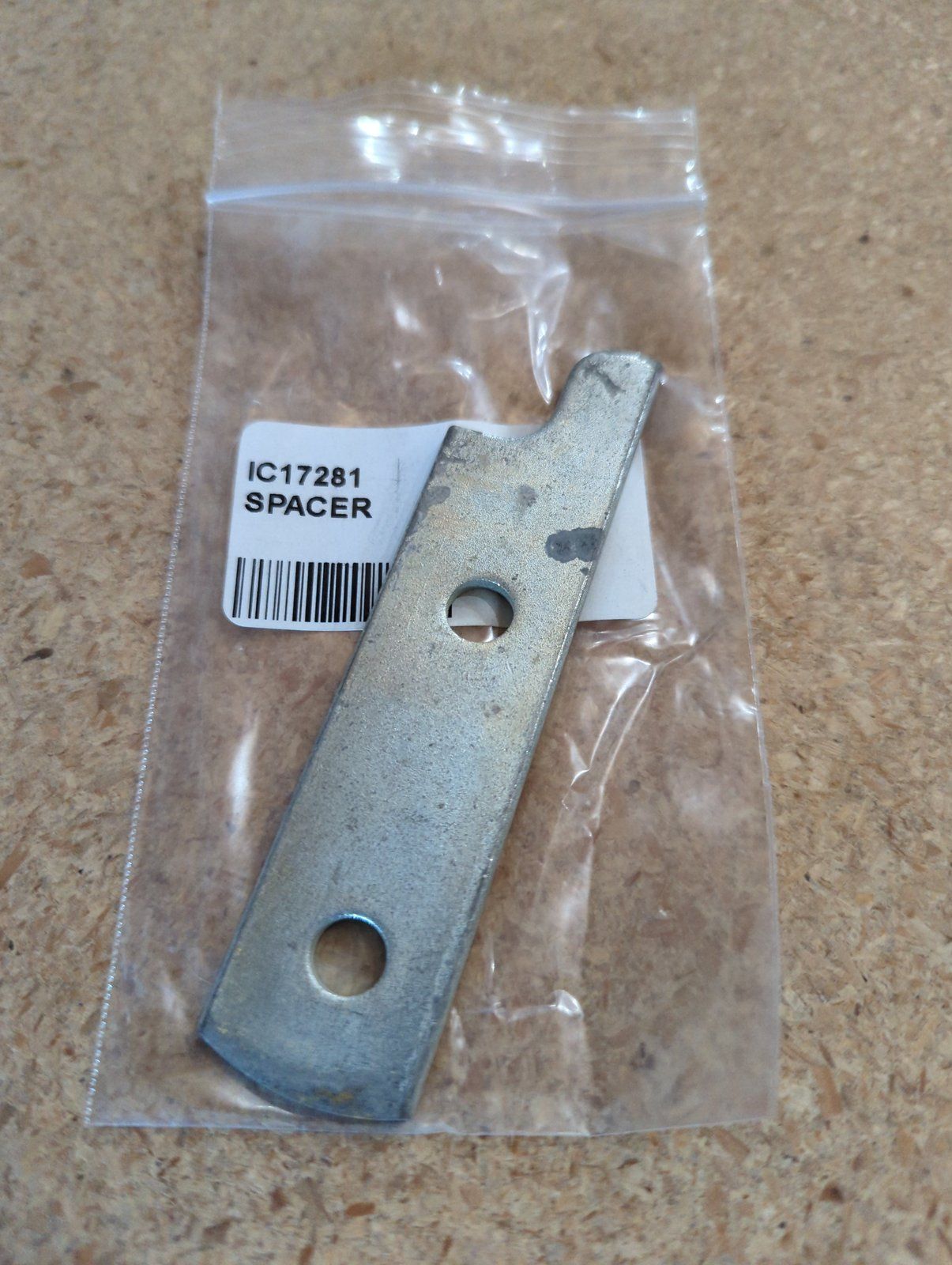 C17281 LIFT LATCH SPACER - Ingersoll/Case Tractor Part