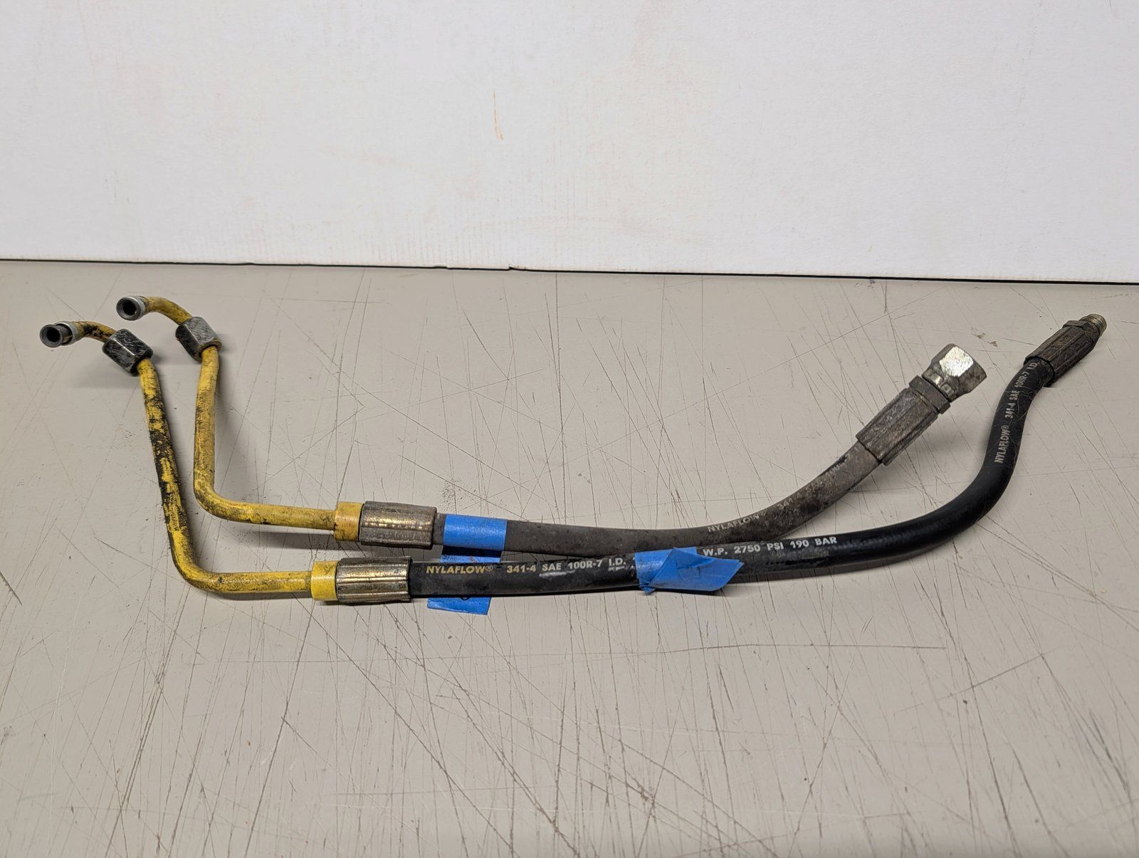 C17734 / C31682 HOSE SET "USED" FROM DISPLAY - Ingersoll/Case Tractor Part