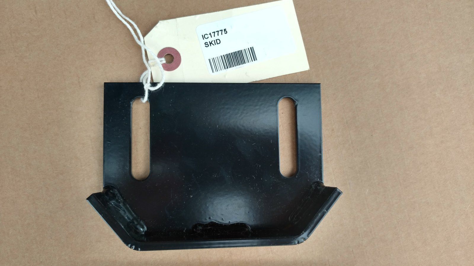 C17775 SKID SHOE - SNOWBLOWER ALL MODELS - Ingersoll/Case Tractor Part