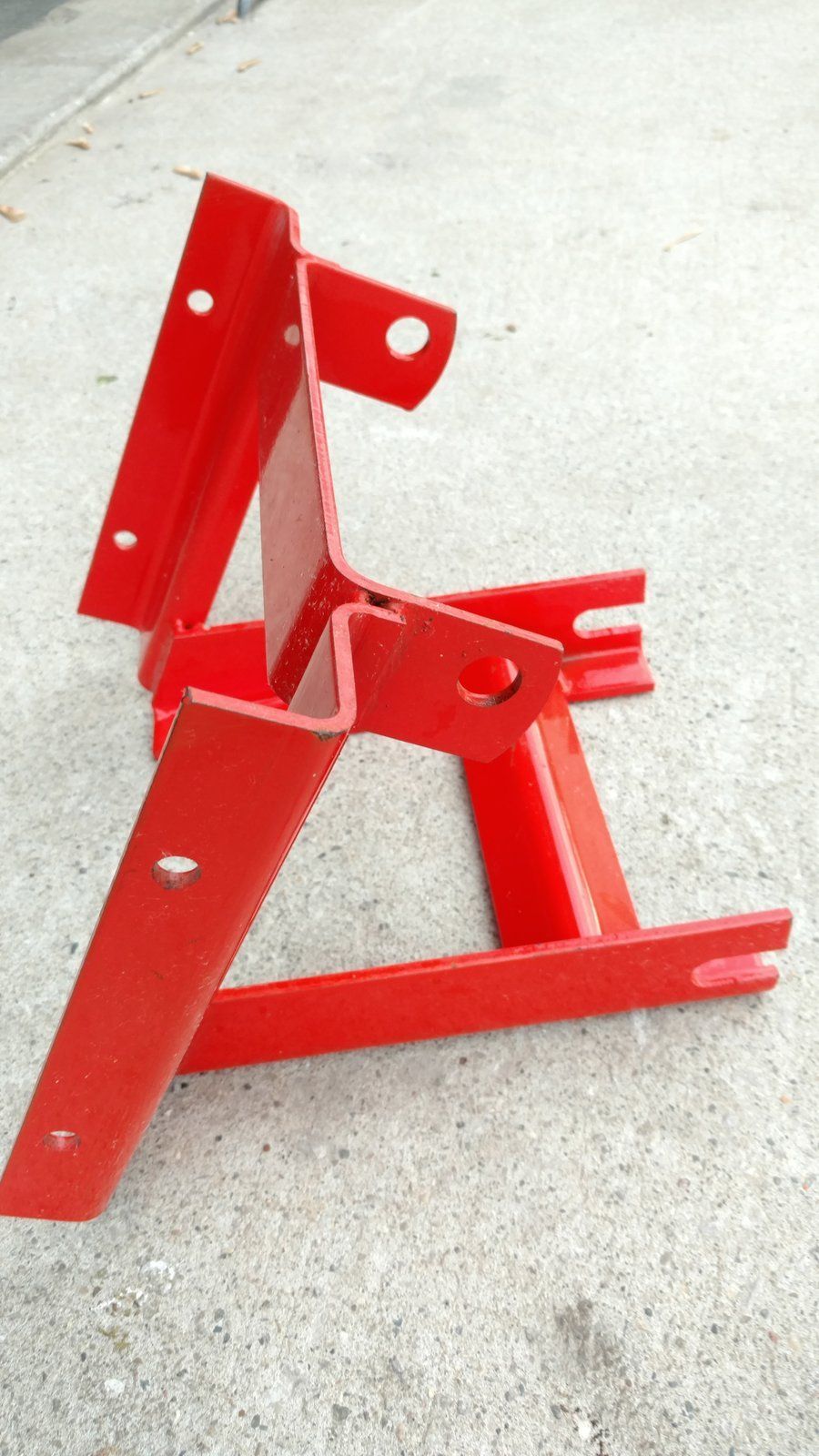 C17859 BRACKET - WEIGHT BOX FRONT MOUNT - Ingersoll/Case Tractor Part
