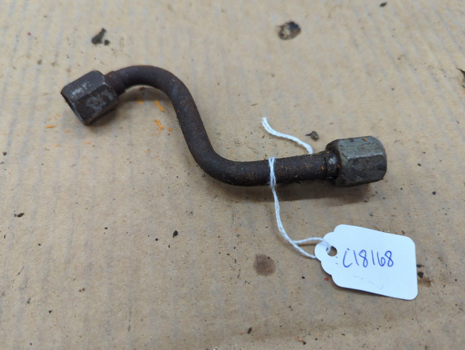 C18168 USED TUBE VALVE TO FITTING - Ingersoll/Case Tractor Part