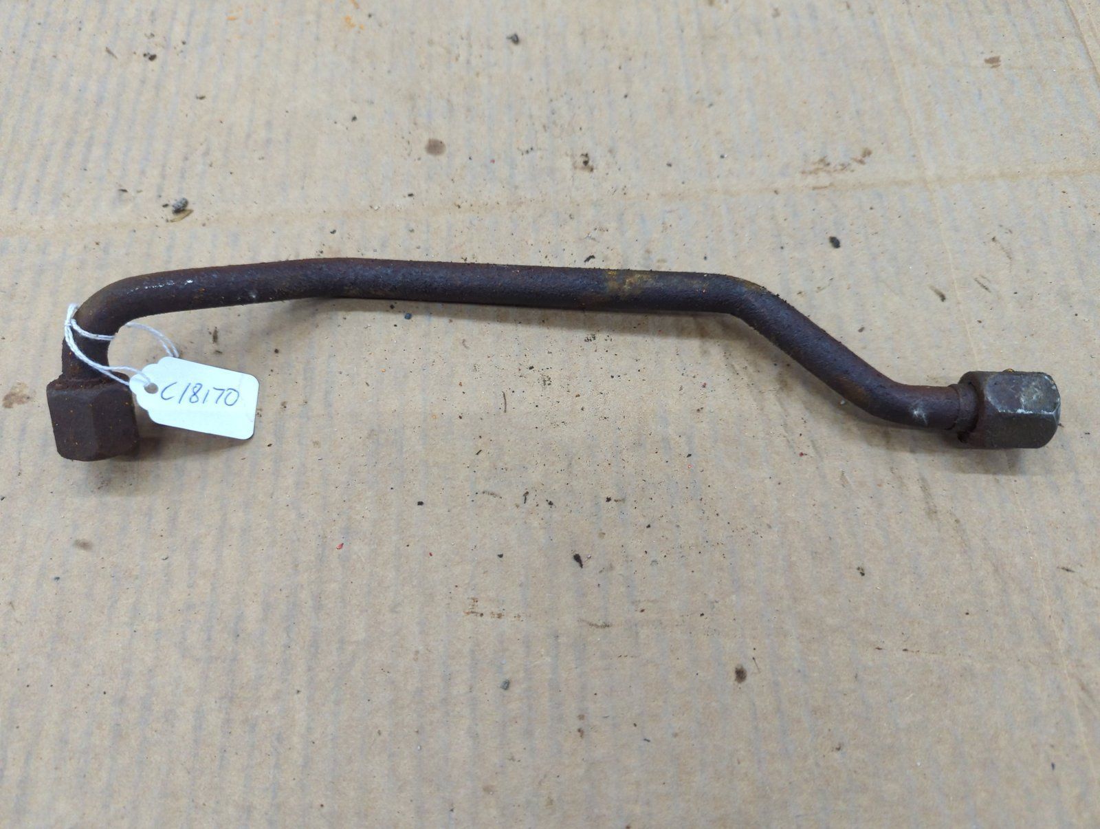 C18170 USED TUBE VALVE TO FITTING LH - Ingersoll/Case Tractor Part