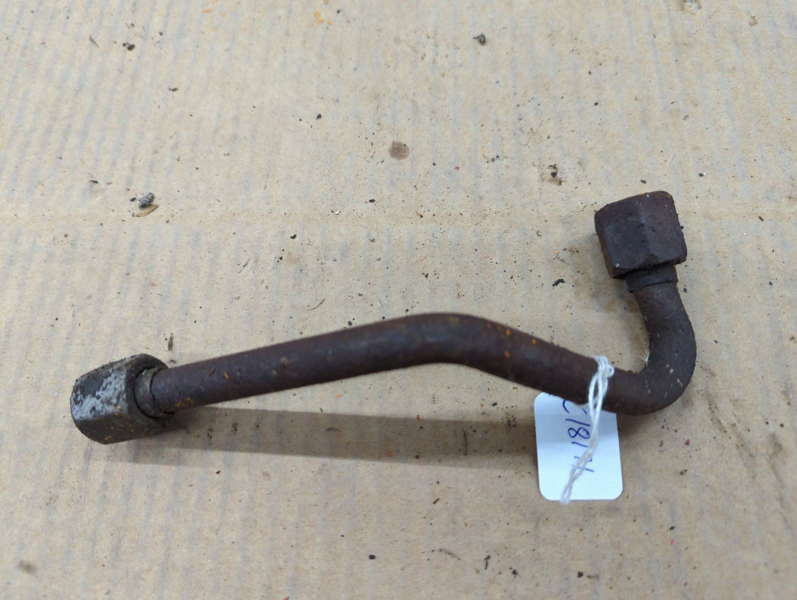 C18171 USED TUBE VALVE TO FITTING RH - Ingersoll/Case Tractor Part