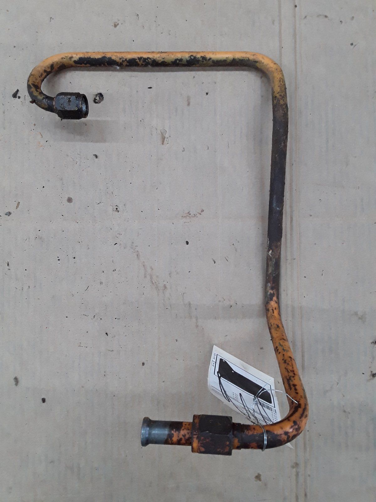 C18175 USED TUBE VALVE TO AUX VALVE - Ingersoll/Case Tractor Part