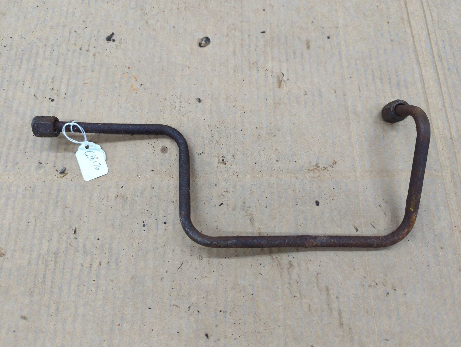 C18176 USED TUBE VALVE TO FITTING - Ingersoll/Case Tractor Part