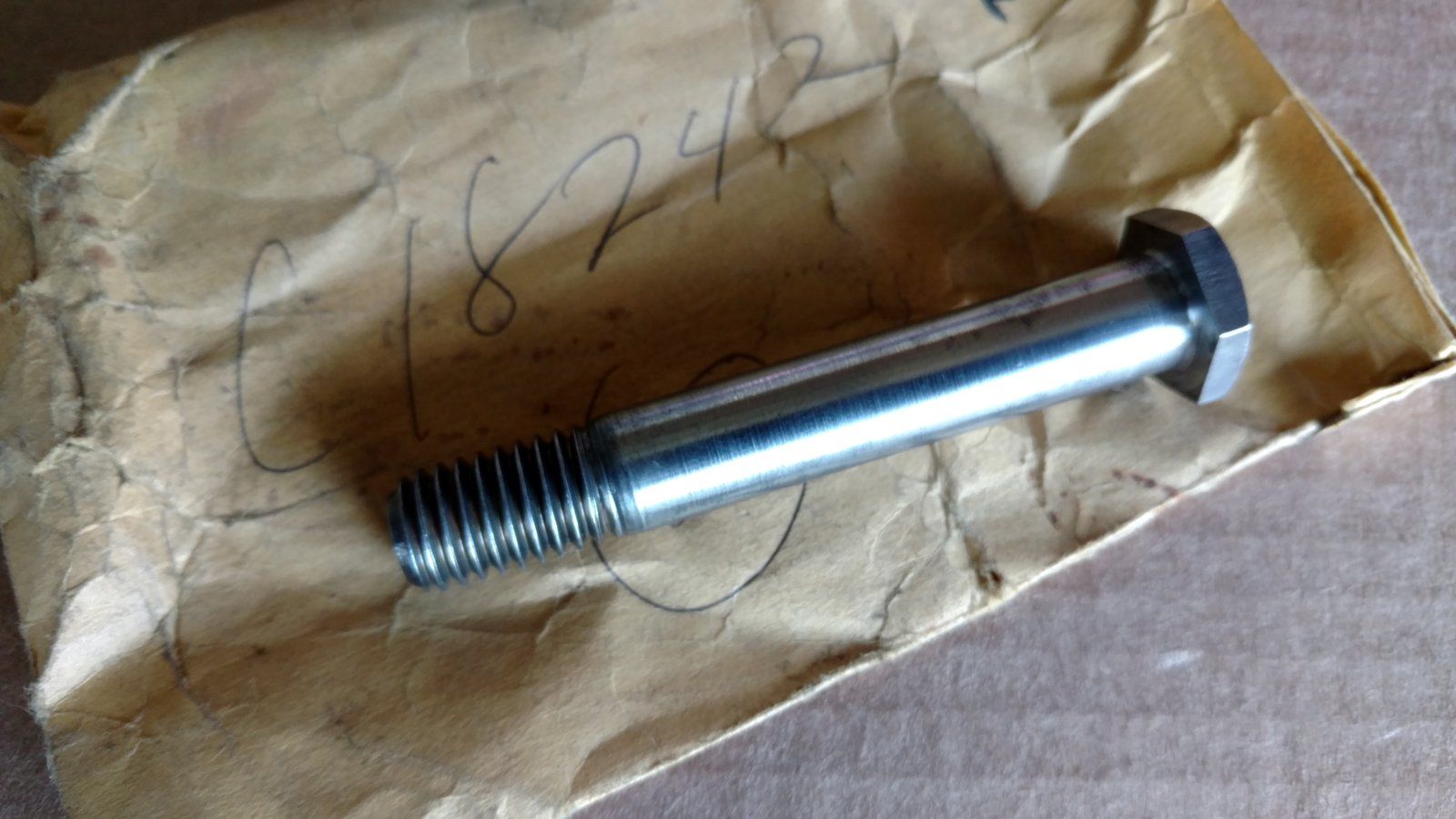 C18242 BOLT 1/2 LH - Ingersoll/Case Tractor Part