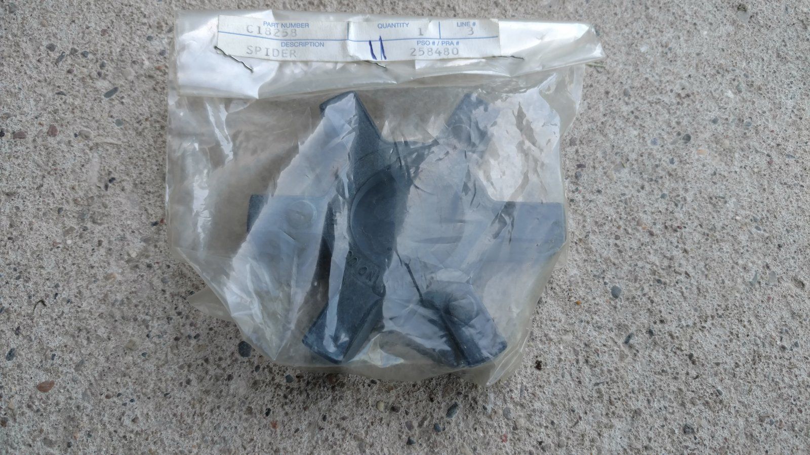 C18258 SPIDER-FLEX COUPLING TYPE L110 - Ingersoll/Case Tractor Part