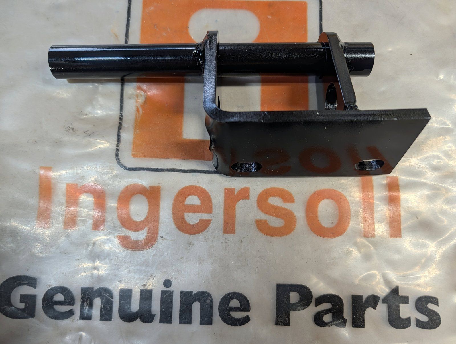 C18788 SUPPORT - GENERATOR - Ingersoll/Case Tractor Part