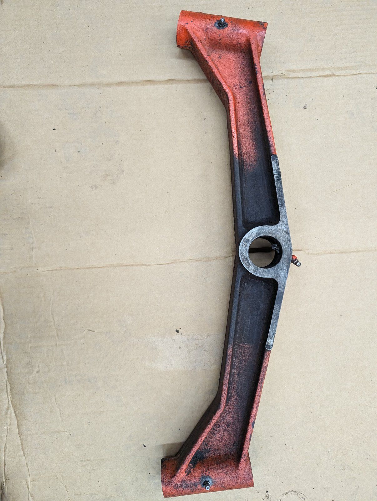 C18813 USED FRONT AXLE 400 4000 SERIES - Ingersoll/Case Tractor Part