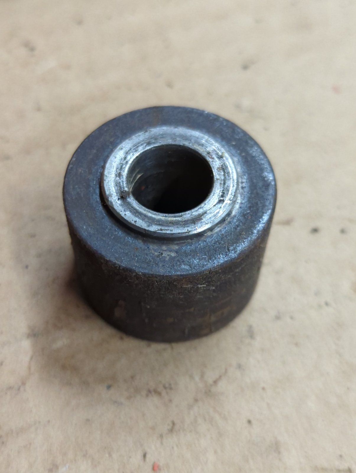 C18908 USED SPACER - FAN HUB .23x1.38x1.025
