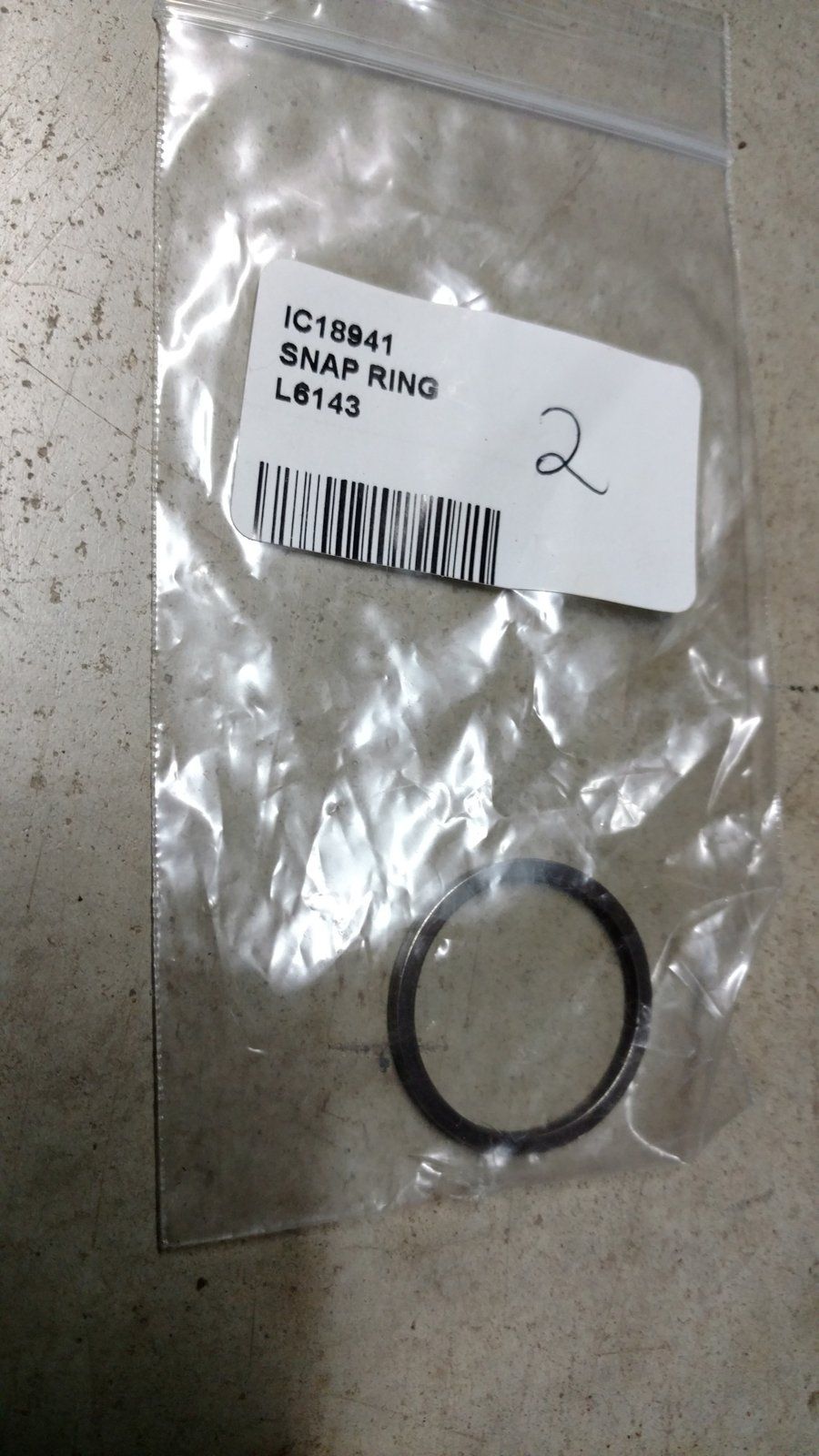 C18941 SNAP RING-RETAINING "C" F59014 - Ingersoll/Case Tractor Part