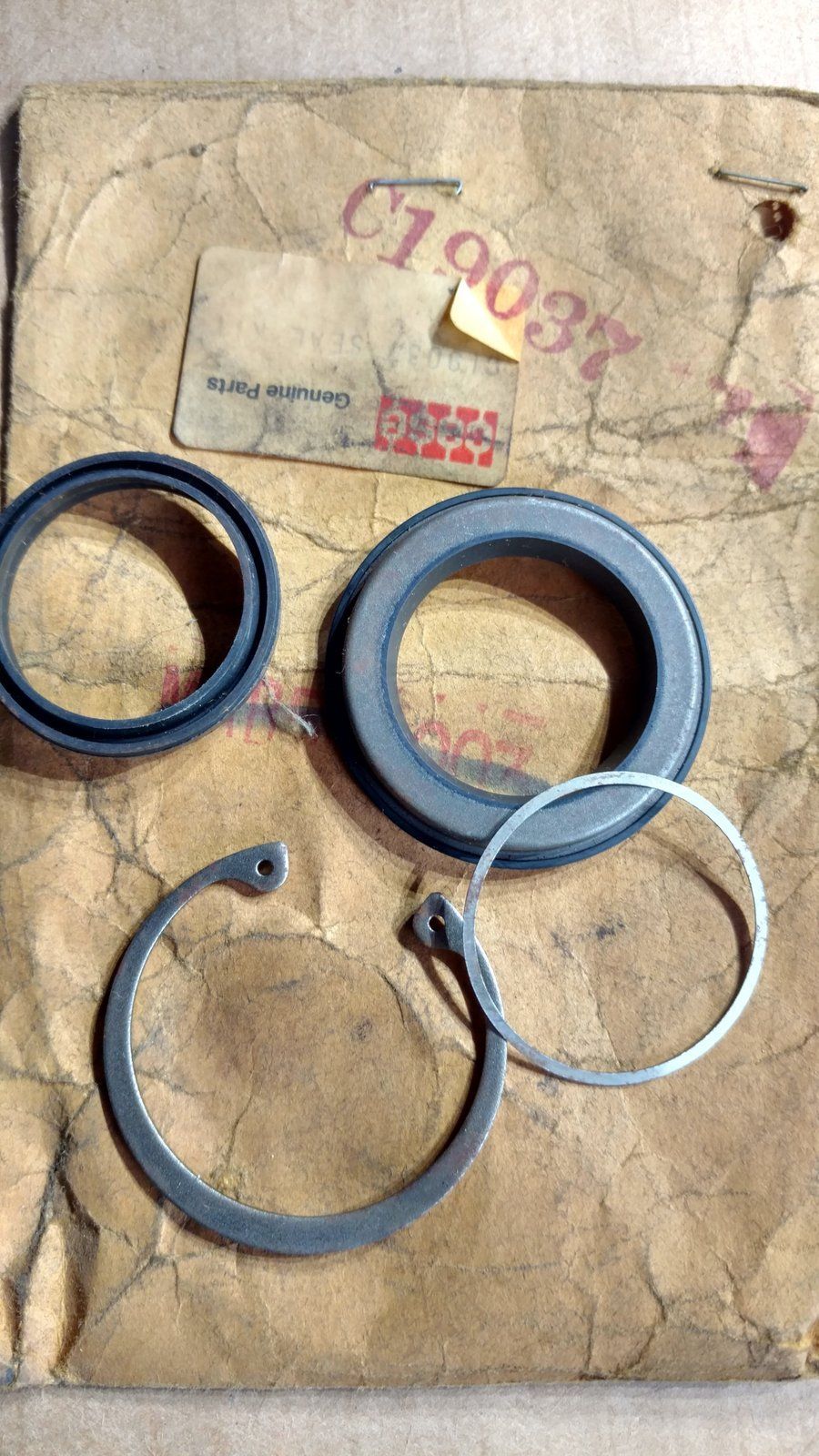 C19037 KIT - SEAL Parker #MAB500003 - Ingersoll/Case Tractor Part