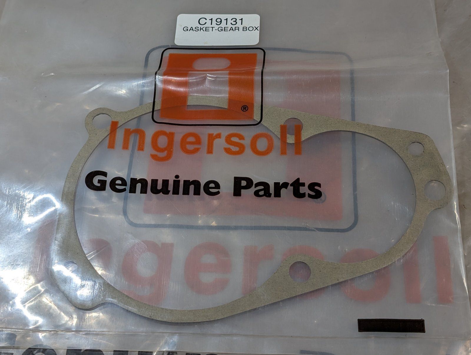 C19131 GASKET GEAR BOX - Ingersoll/Case Tractor Part