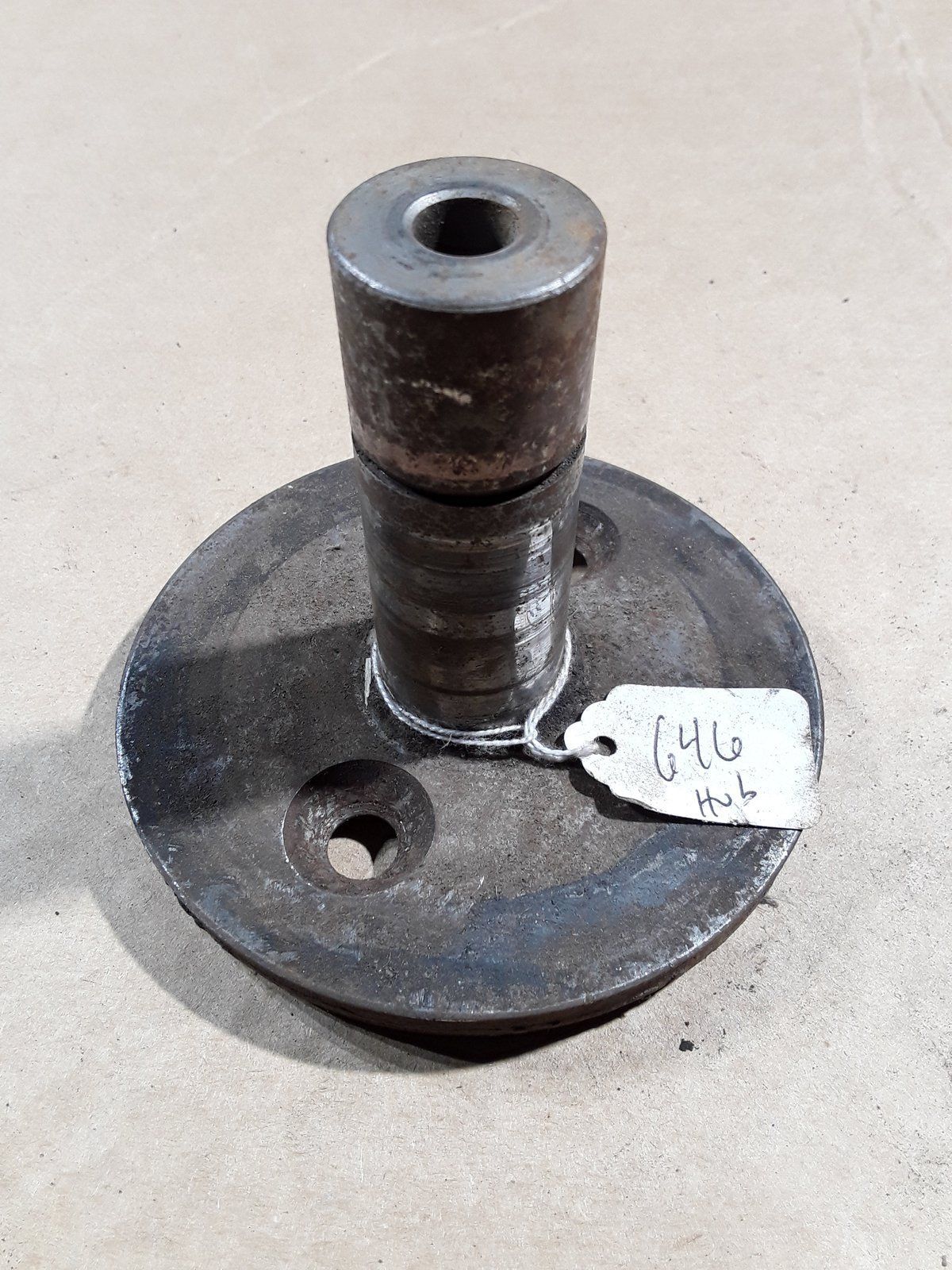 C19196 USED CLUTCH PLATE AND SHAFT - Ingersoll/Case Tractor Part