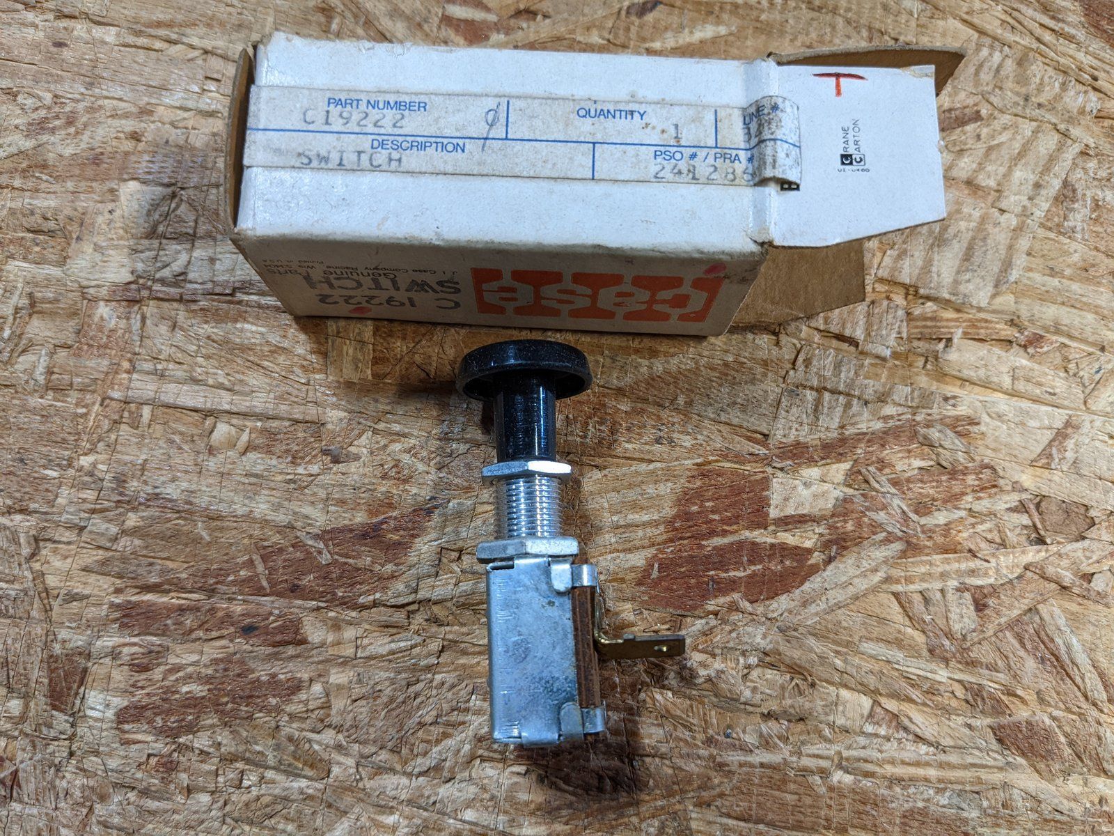 C19222 SWITCH - HEADLIGHT - Ingersoll/Case Tractor Part