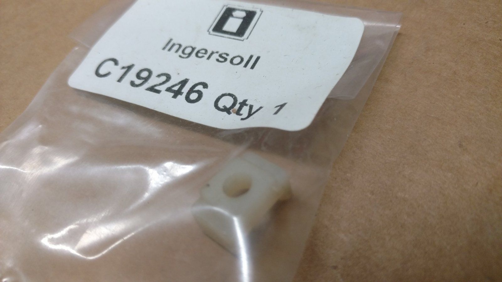C19246 HOLDER - STRIP SWITCH - Ingersoll/Case Tractor Part