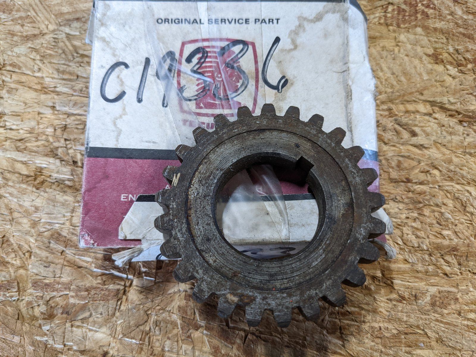 C19336 GEAR - COUNTERSHAFT - Ingersoll/Case Tractor Part