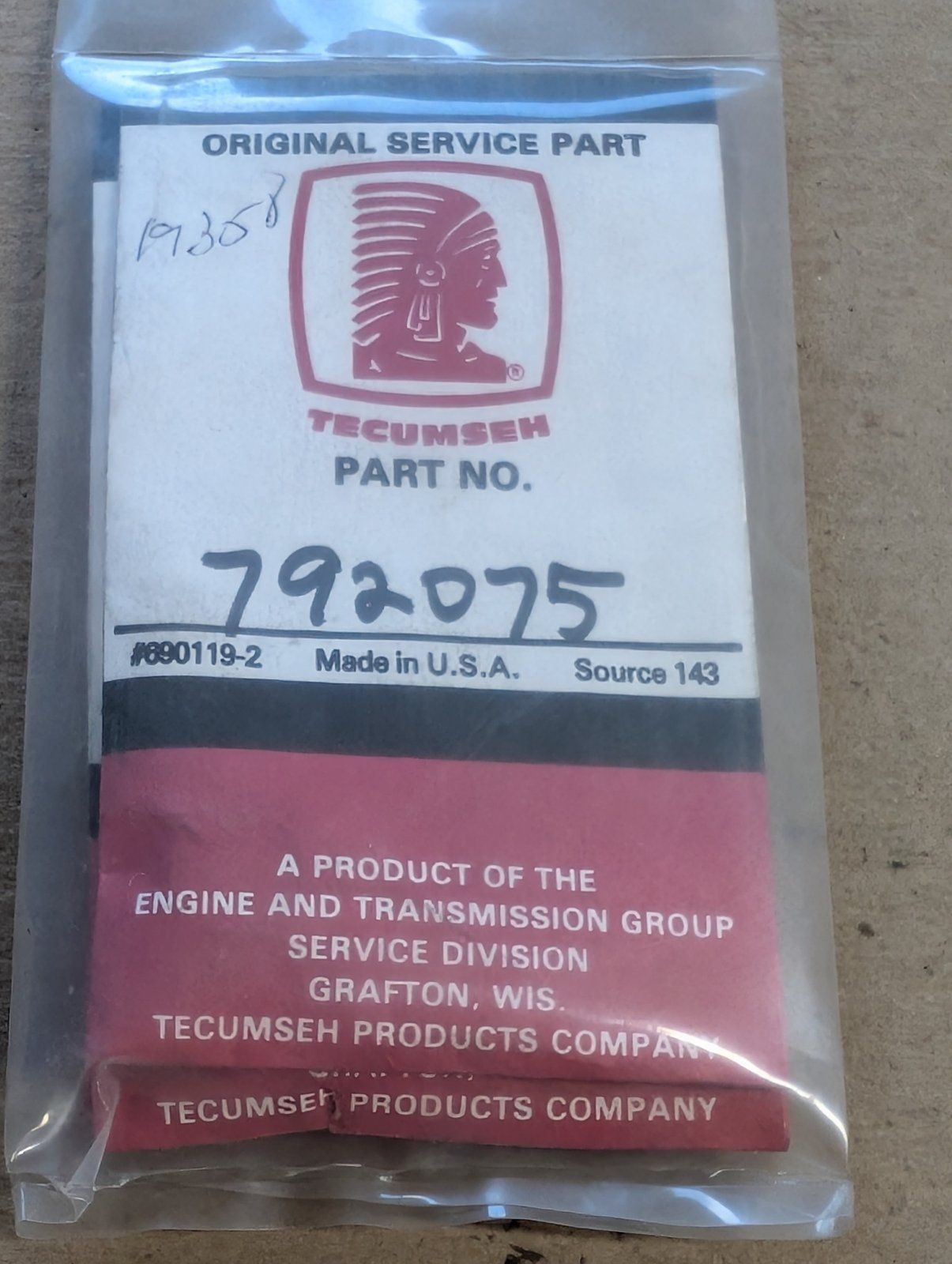 C19358 NUT - LOCK TECUMSEH 792075 - Ingersoll/Case Tractor Part