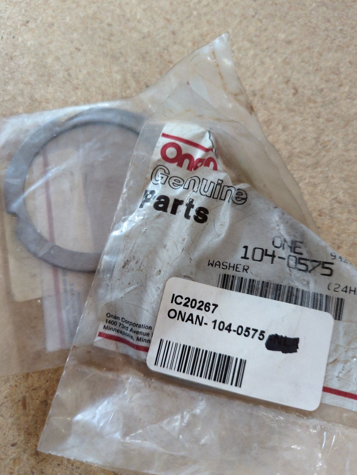 C20267 CRANKSHAFT WASHER ONAN 104-0575 - Ingersoll/Case Tractor Part