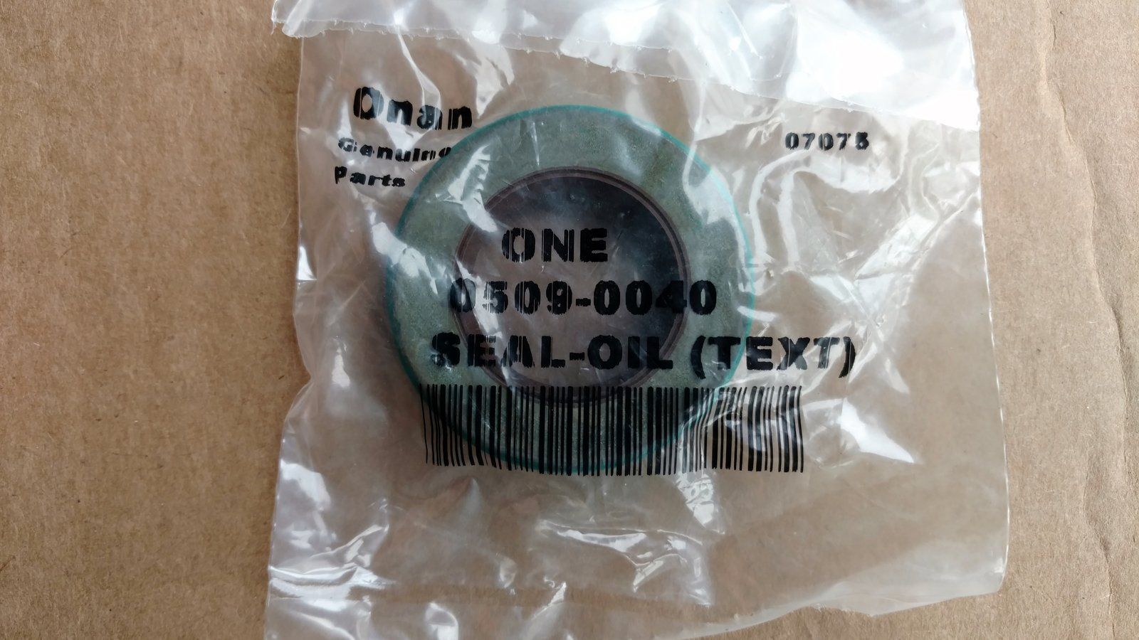 C20312 SEAL-COVER ONAN 509-0040 - Ingersoll/Case Tractor Part