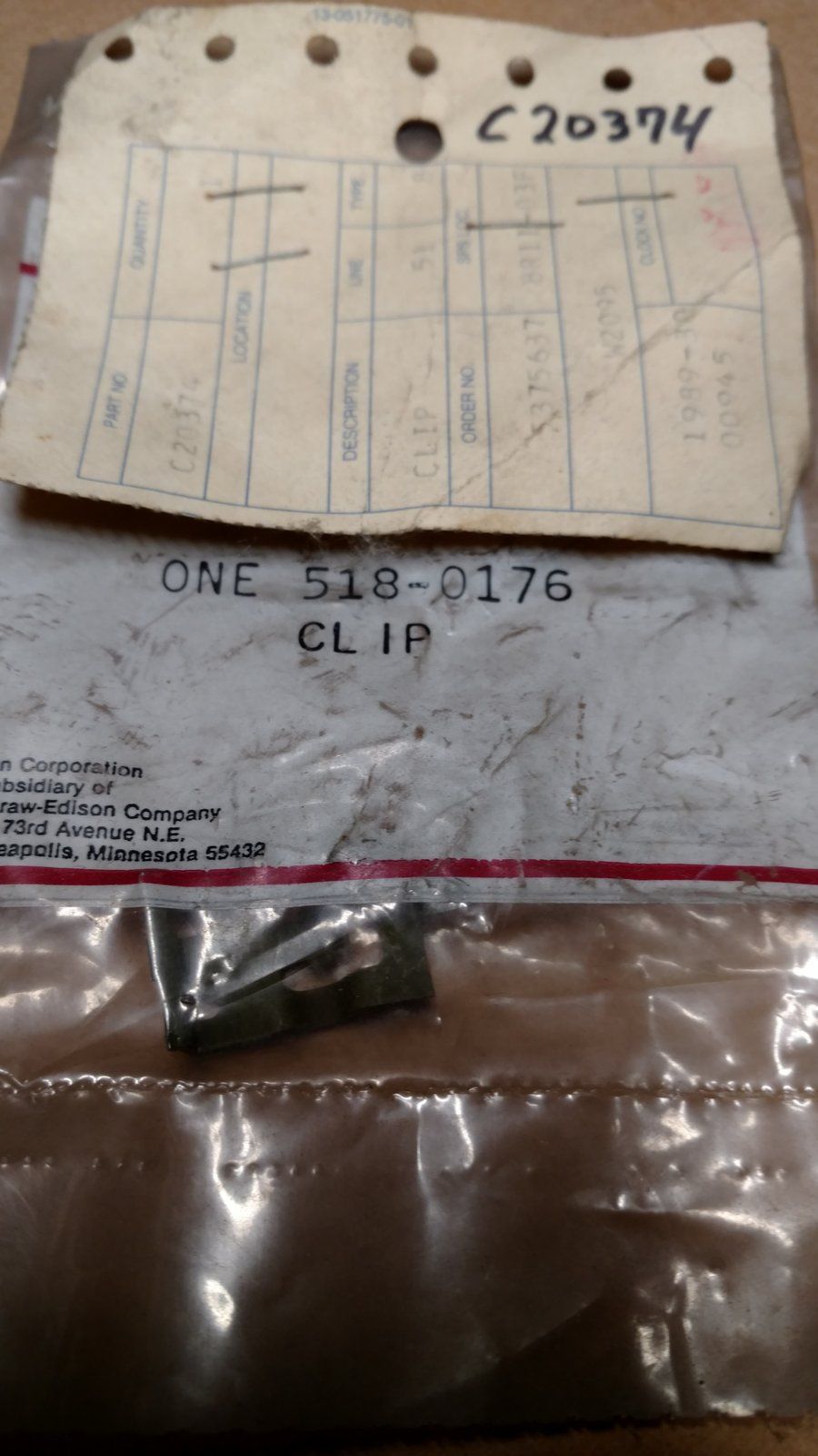 C20374 - ONAN 518-0176` CLIP - THROTTLE CABLE - Ingersoll/Case Tractor Part