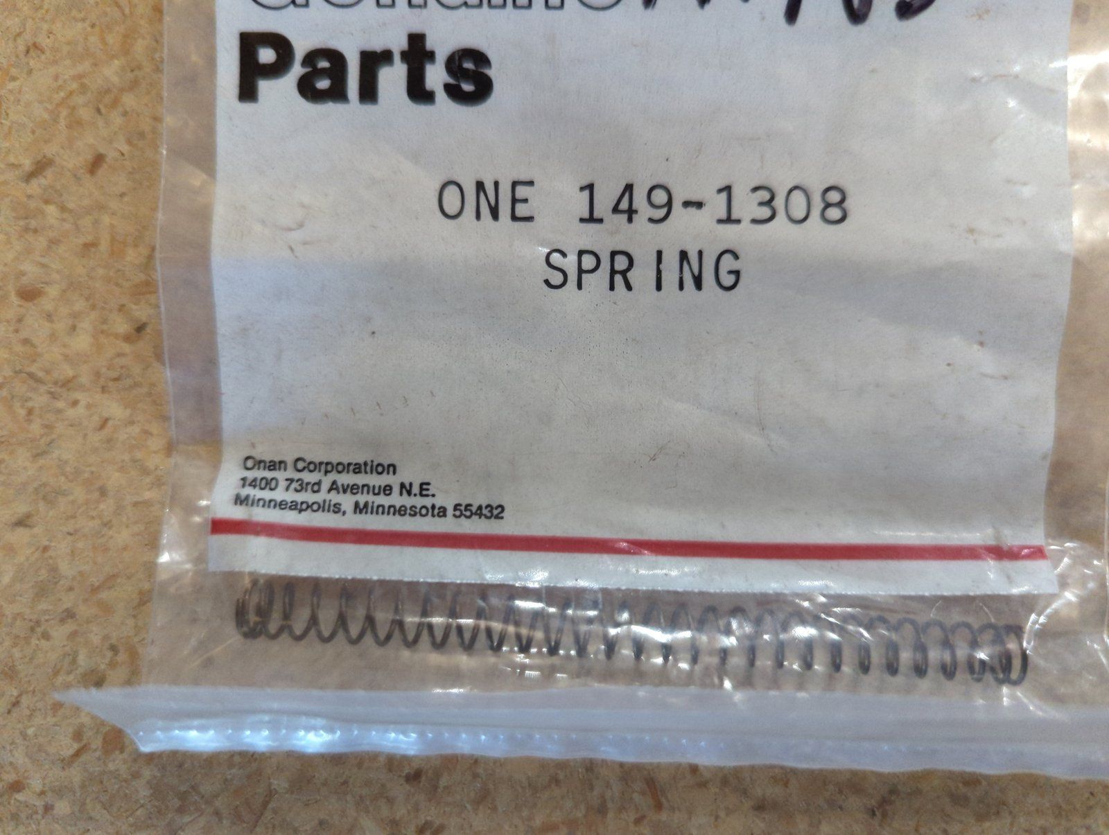 C20406 VACUUM HOSE SUPPORT SPRING ONAN 149-1308 - Ingersoll/Case Tractor Part