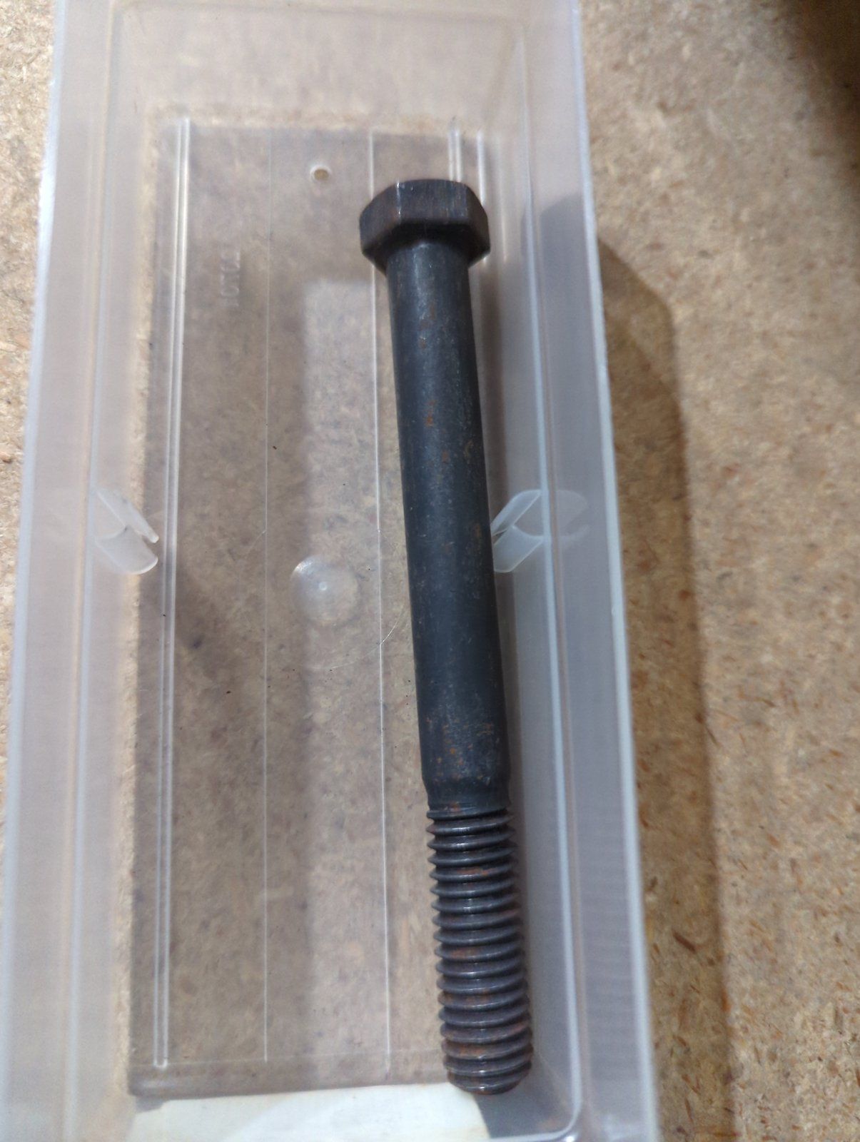 C20483 BOLT ONAN 104-0170 - Ingersoll/Case Tractor Part