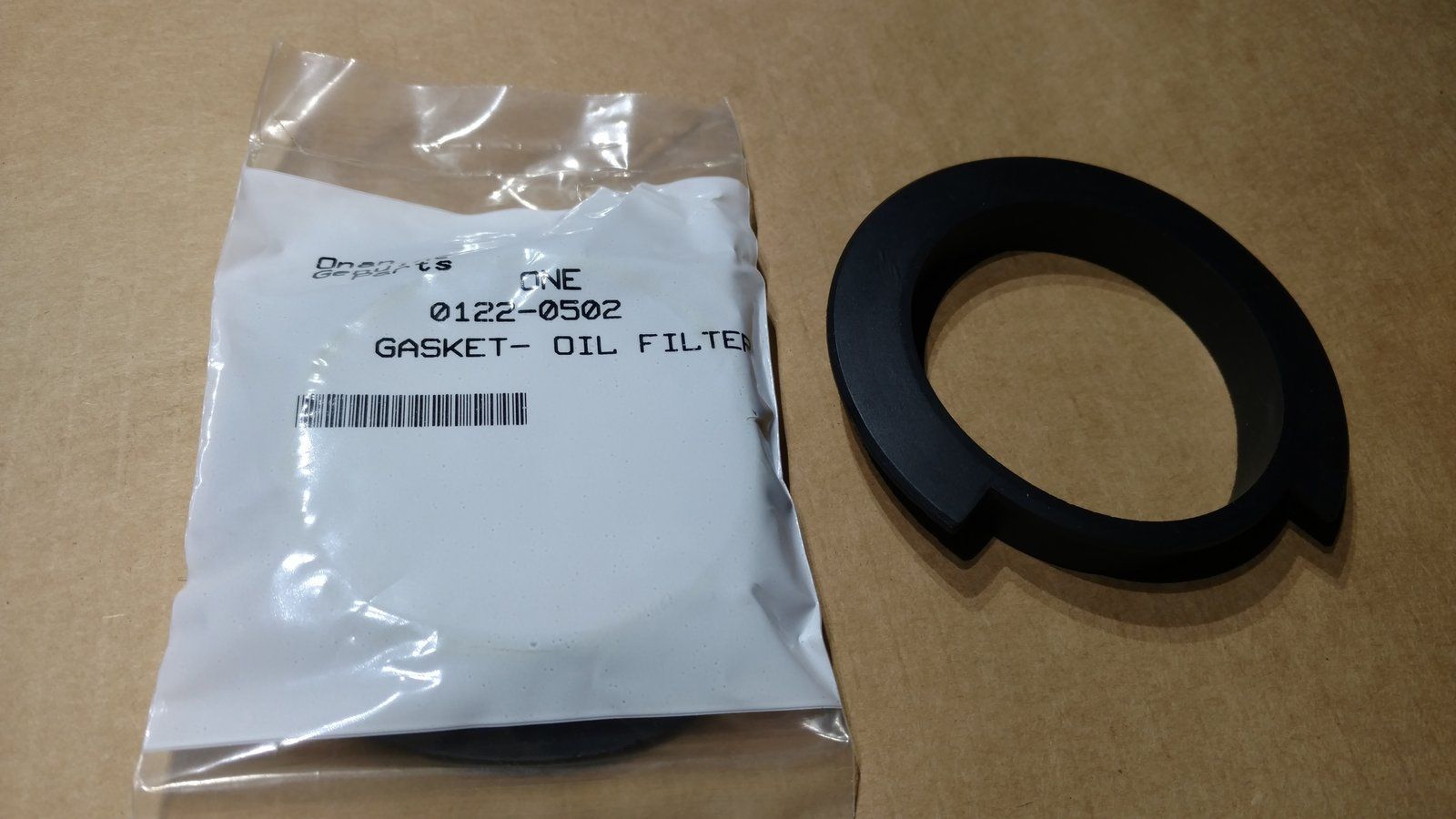 C20577 OIL FILTER SHROUD GASKET ONAN 122-0502 - Ingersoll/Case Tractor Part