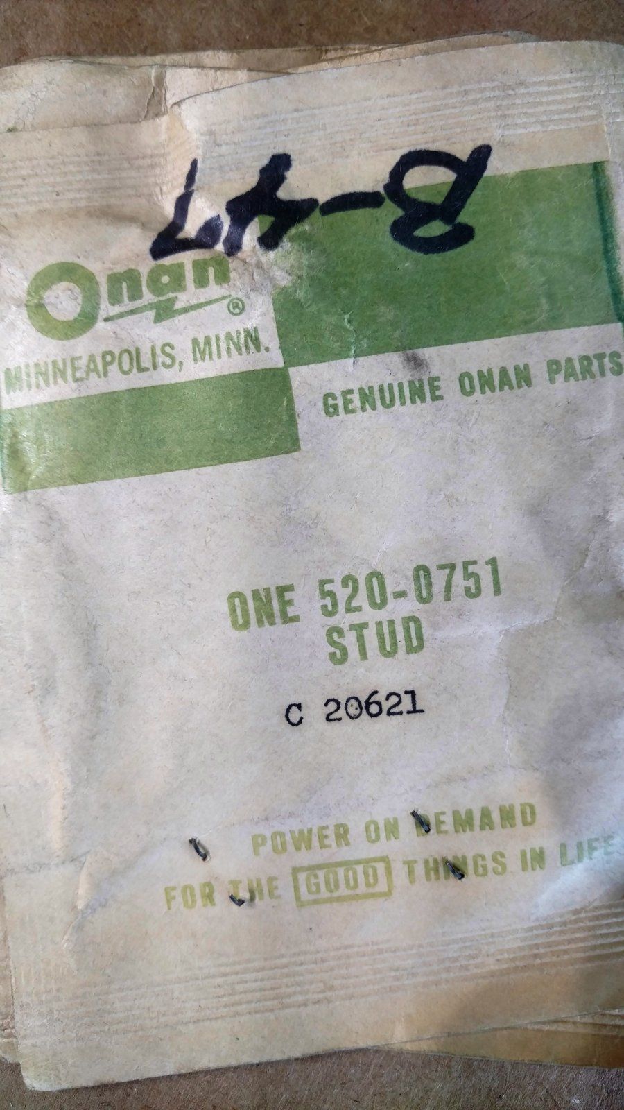 C20621 STUD - ONAN 520-0751 - Ingersoll/Case Tractor Part