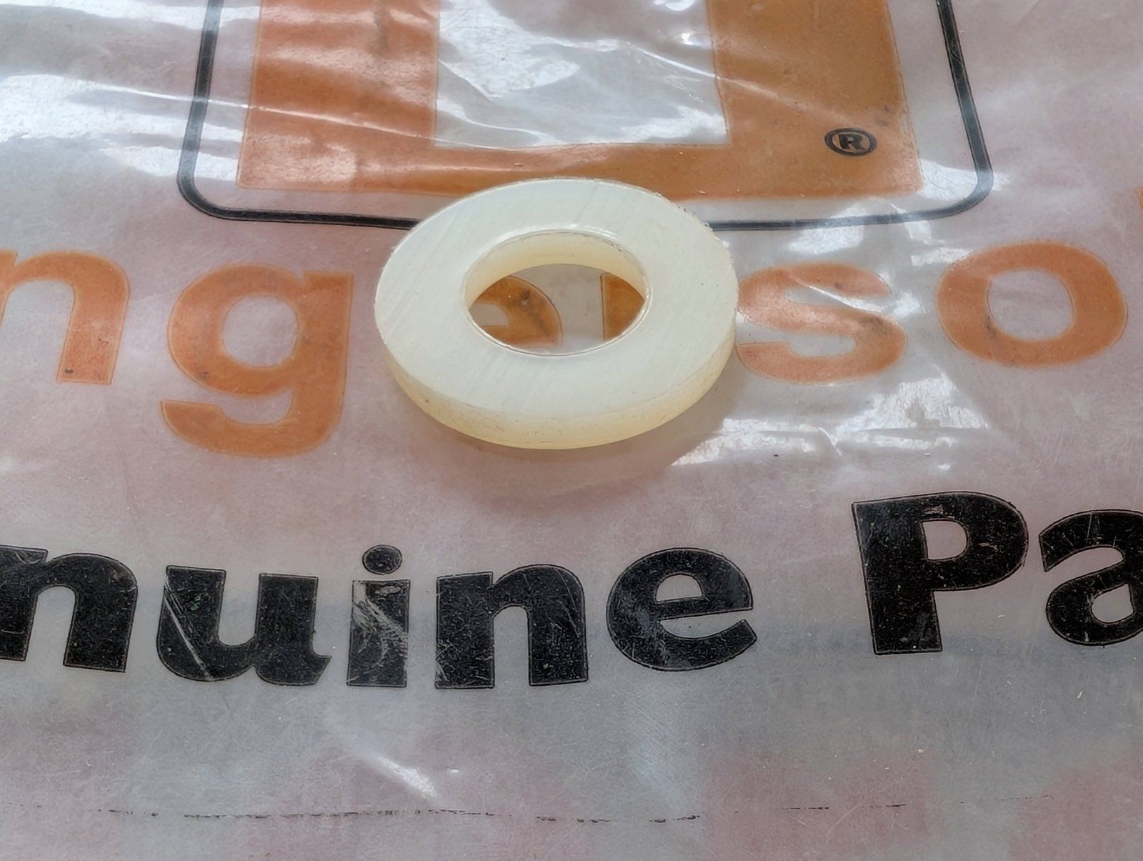 C21518 WASHER .510 X 1.0 X .125 NYLON C44383 - Ingersoll/Case Tractor Part